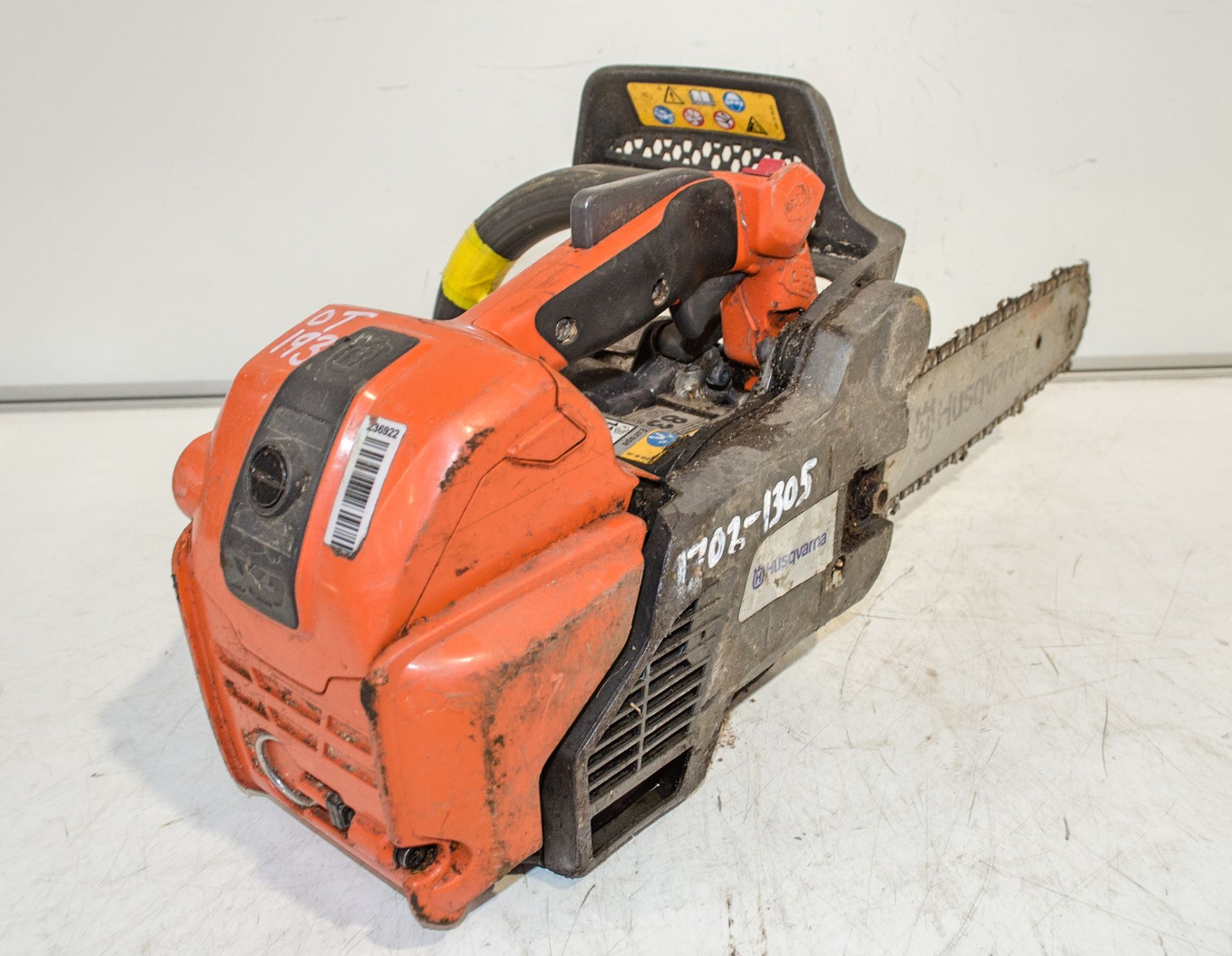 Husqvarna TS40XP petrol driven chain saw 17021305 - Image 2 of 2