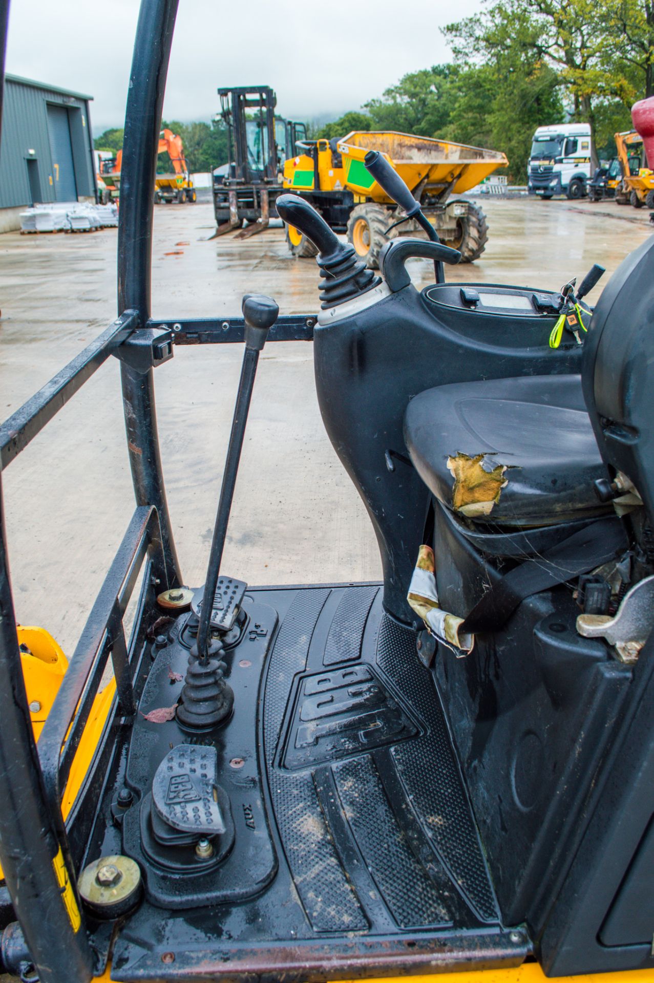 JCB 8018 CTS 1.8 tonne rubber tracked mini excavator Year: 2015  S/N: 34636 Recorded Hours: 1780 - Image 20 of 23
