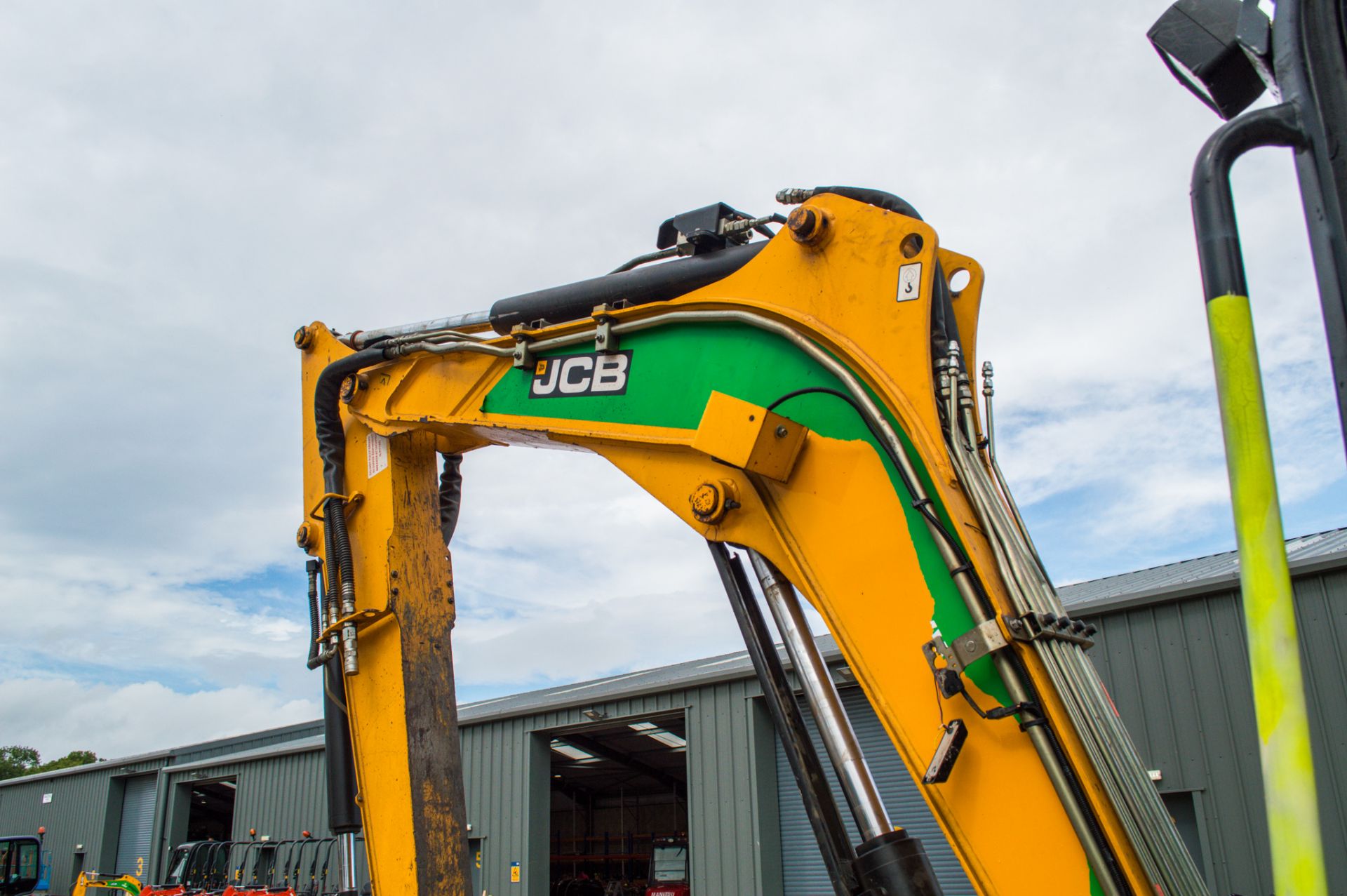 JCB 65R-1 6.5 tonne rubber tracked midi excavator Year: 2015 S/N: 914111 Recorded Hours: 478 - Image 11 of 20