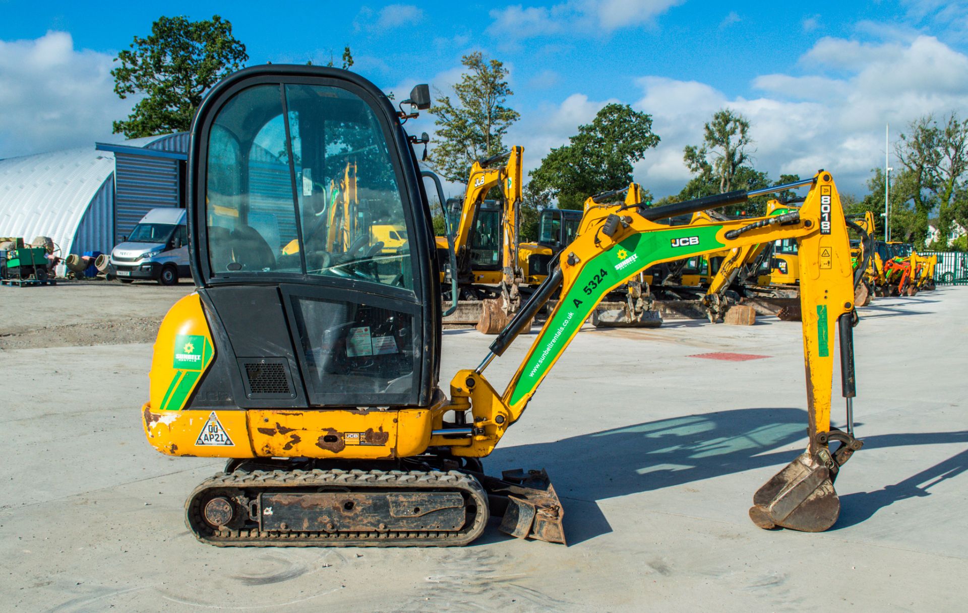 JCB 8018cts 1.8 tonne rubber tracked mini excavator Year: 2016 S/N: 97411 Recorded Hours: 1603 - Image 7 of 19