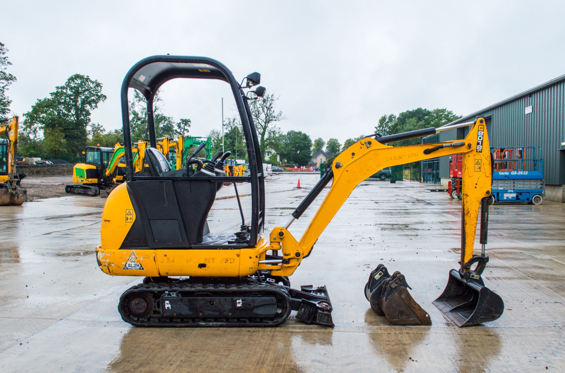 JCB 8018 CTS 1.8 tonne rubber tracked mini excavator Year: 2015  S/N: 34636 Recorded Hours: 1780 - Image 7 of 23