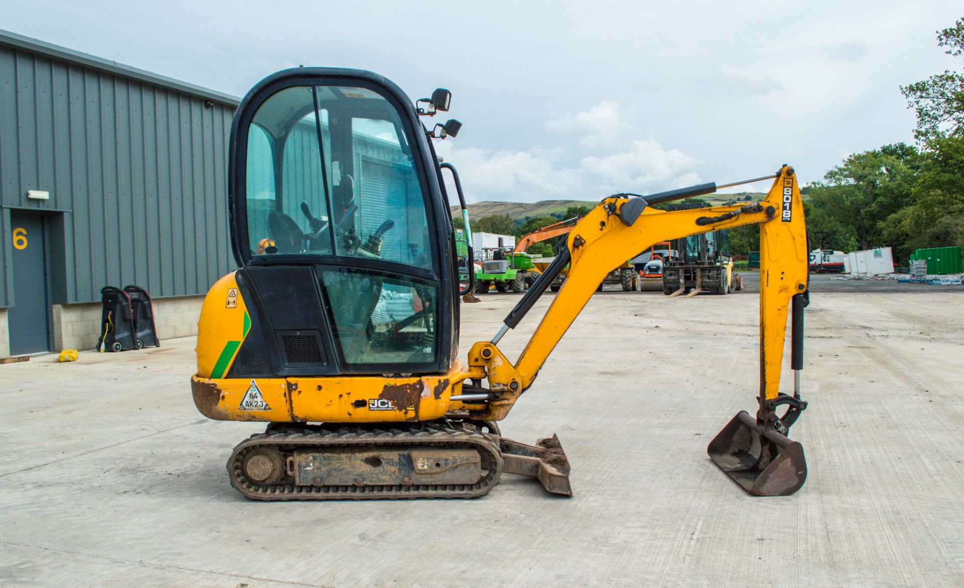 JCB 8016 CTS 1.6 tonne rubber tracked mini excavator Year: 2014 S/N: 71584 Recorded Hours: 2465 - Image 7 of 21