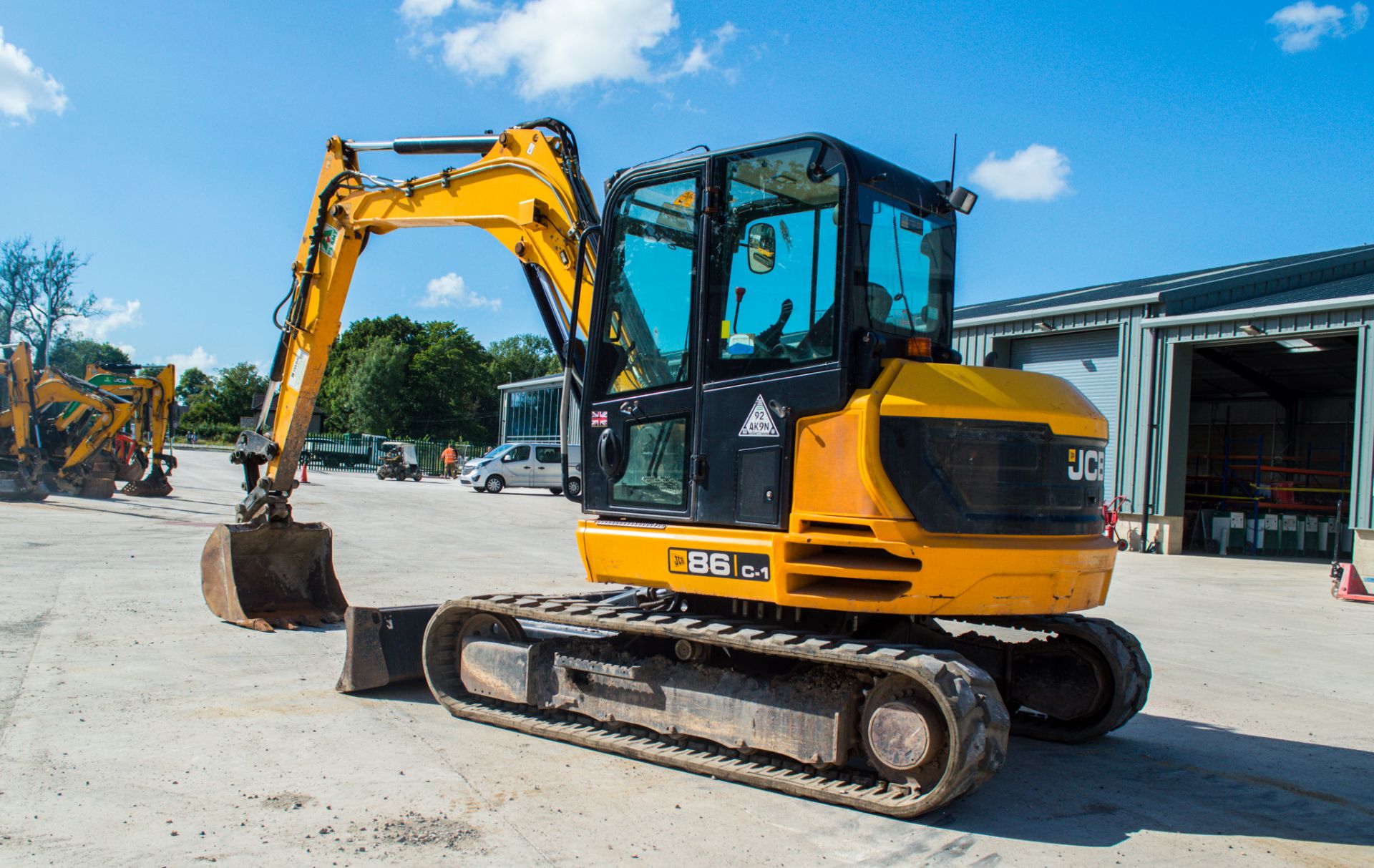 JCB 86c-1 8.6 tonne rubber tracked midi excavator Year: 2014 S/N: 249717 Recorded Hours: 3064 piped, - Image 4 of 21