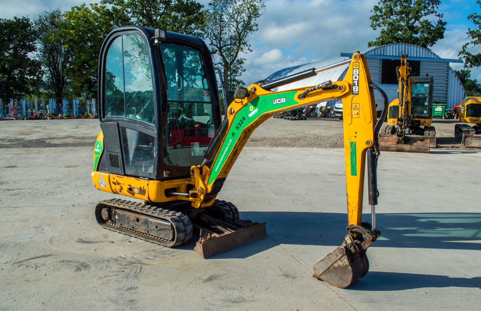 JCB 8018cts 1.8 tonne rubber tracked mini excavator Year: 2016 S/N: 97411 Recorded Hours: 1603 - Image 2 of 19