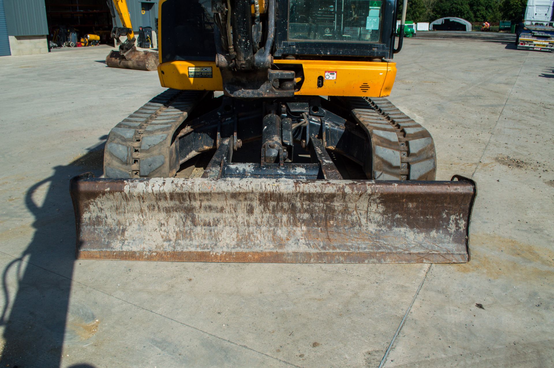 JCB 86c-1 8.6 tonne rubber tracked midi excavator Year: 2014 S/N: 249717 Recorded Hours: 3064 piped, - Image 15 of 21