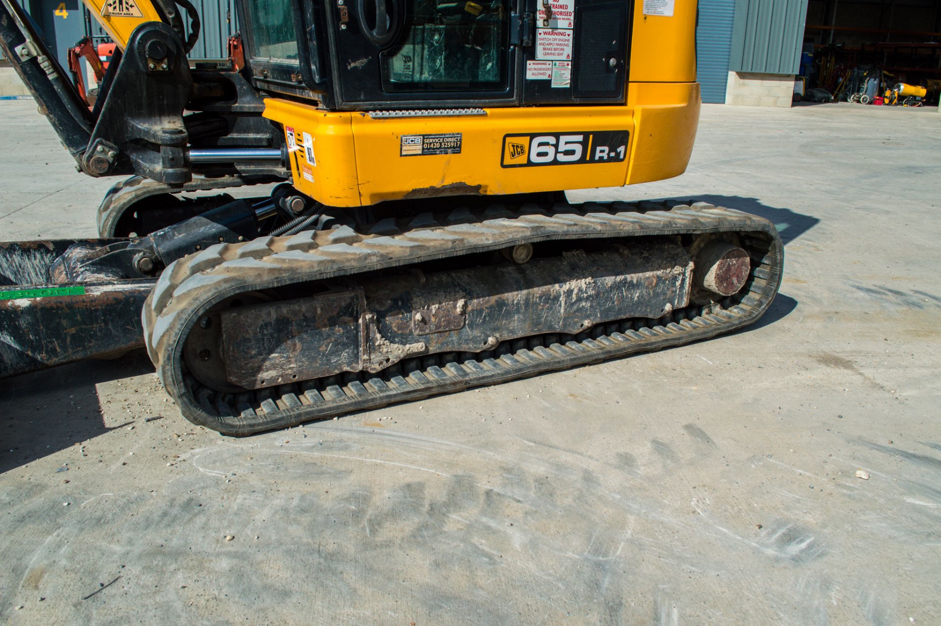 JCB 65R-1 6.5 tonne rubber tracked midi excavator Year: 2015 S/N: 1914004 Recorded Hours: 2859 - Image 8 of 20