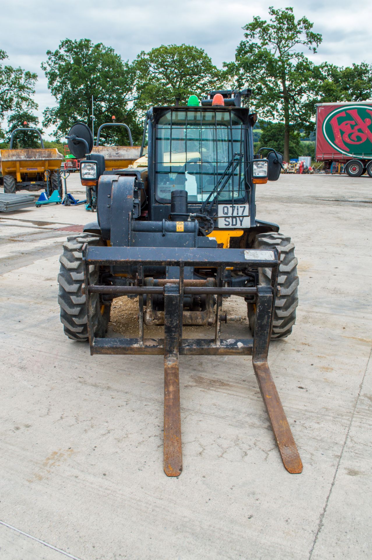 JCB 524-50 5 metre telescopic handler Year: 2012 S/N: 1419428 Recorded Hours: 3294 ** Reverse will - Image 5 of 19