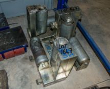 3 - pipe rollers LH81I017, LH81I016, LH81I011