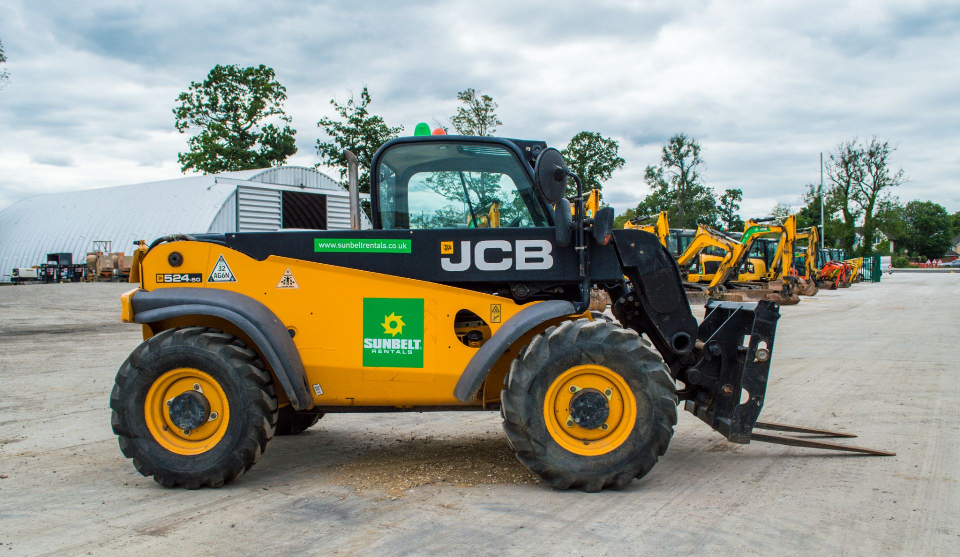 JCB 524-50 5 metre telescopic handler Year: 2012 S/N: 1419428 Recorded Hours: 3294 ** Reverse will - Image 7 of 19