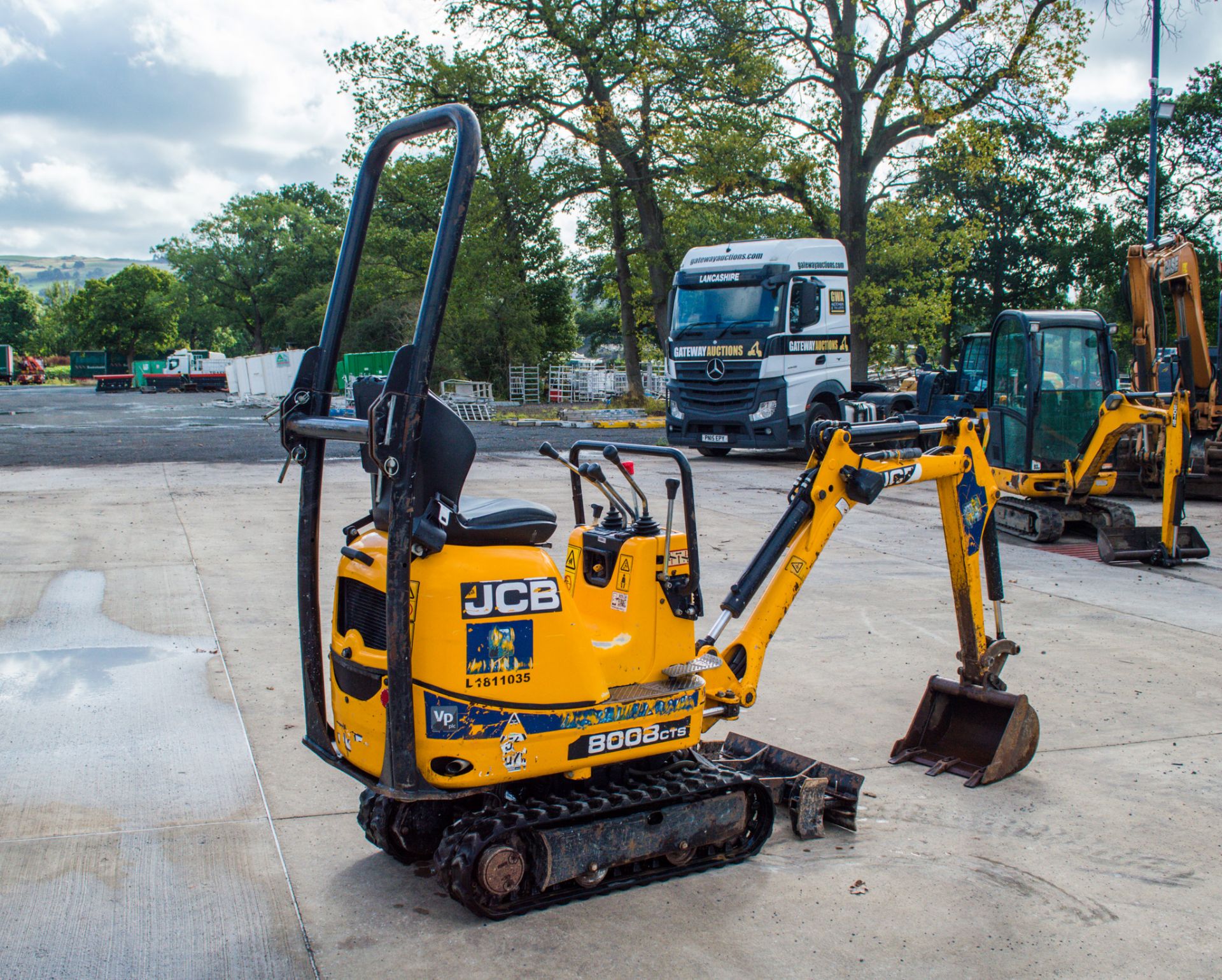 JCB 8008cts 0.8 tonne rubber tracked micro excavator Year: 2018 S/N: 749894 Recorded Hours: 980 - Image 4 of 19