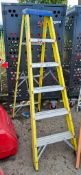 Clow 6 tread glass fibre framed step ladder A693720