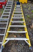 Clow 10 tread glass fibre framed aluminium step ladder A1090262