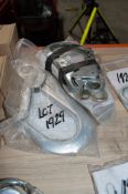 4 - spring loaded safety hooks