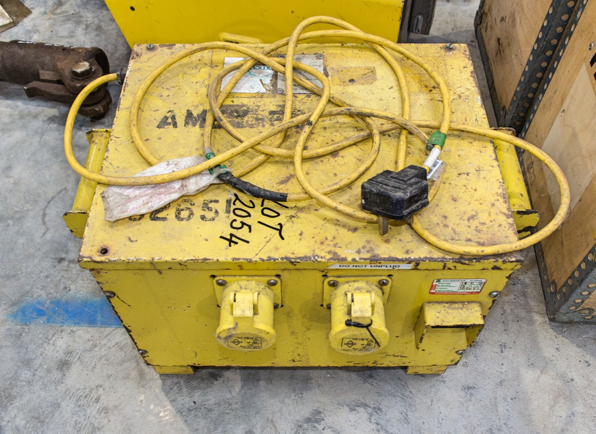 240v to 110v 3 kva site transformer AFS102651