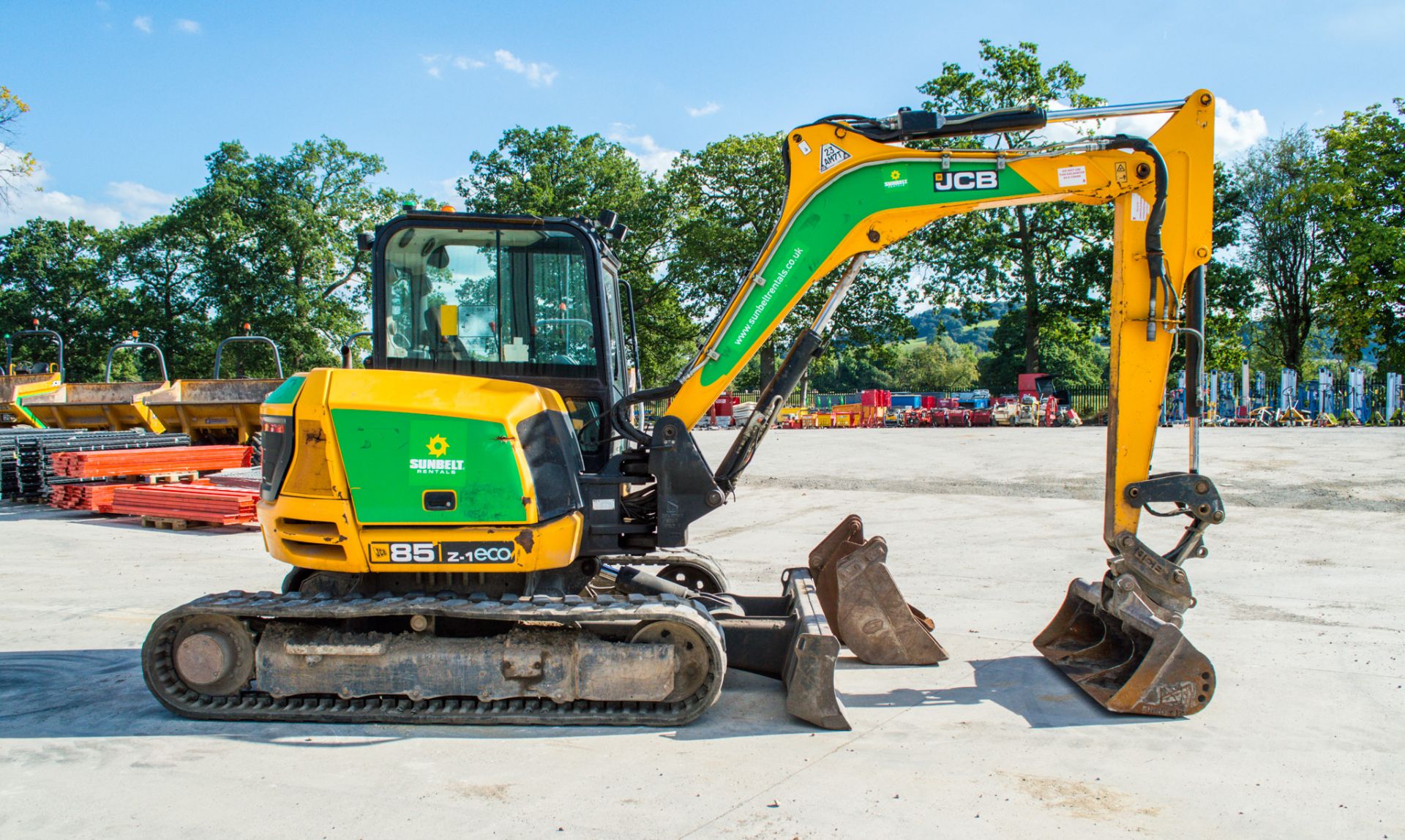 JCB 85z-1 8.5 tonne rubber tracked midi excavator Year: 2015 S/N: 2249119 Recorded Hours: 4595 - Image 8 of 22