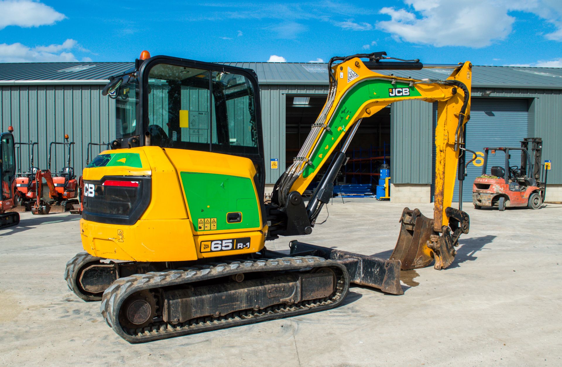 JCB 65R-1 6.5 tonne rubber tracked midi excavator  Year: 2015 S/N: 914068 Recorded Hours: 2673 - Image 4 of 22