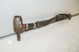 Trelawny pneumatic single head scabbler 15590018