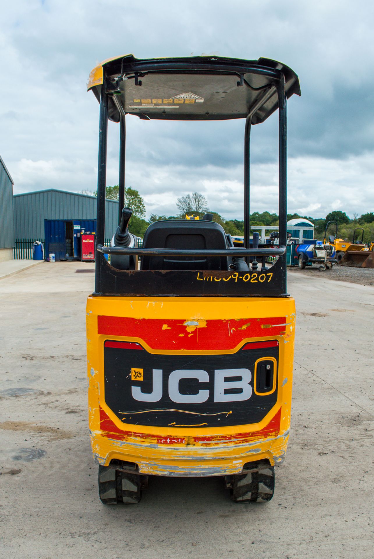 JCB 15 C-1 1.5 tonne rubber tracked mini excavator Year: 2018 S/N: 709999 Recorded Hours: 1180 - Image 6 of 21
