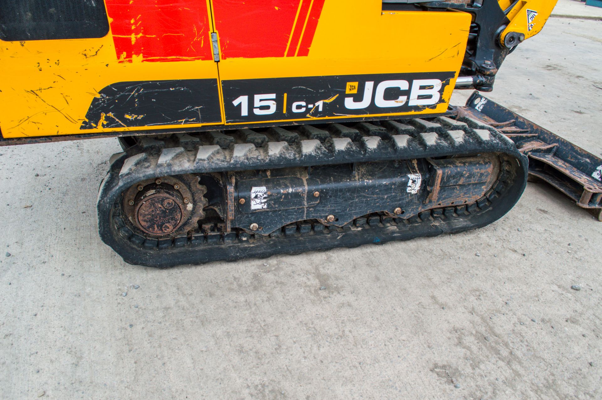 JCB 15 C-1 1.5 tonne rubber tracked mini excavator Year: 2018 S/N: 709999 Recorded Hours: 1180 - Image 9 of 21