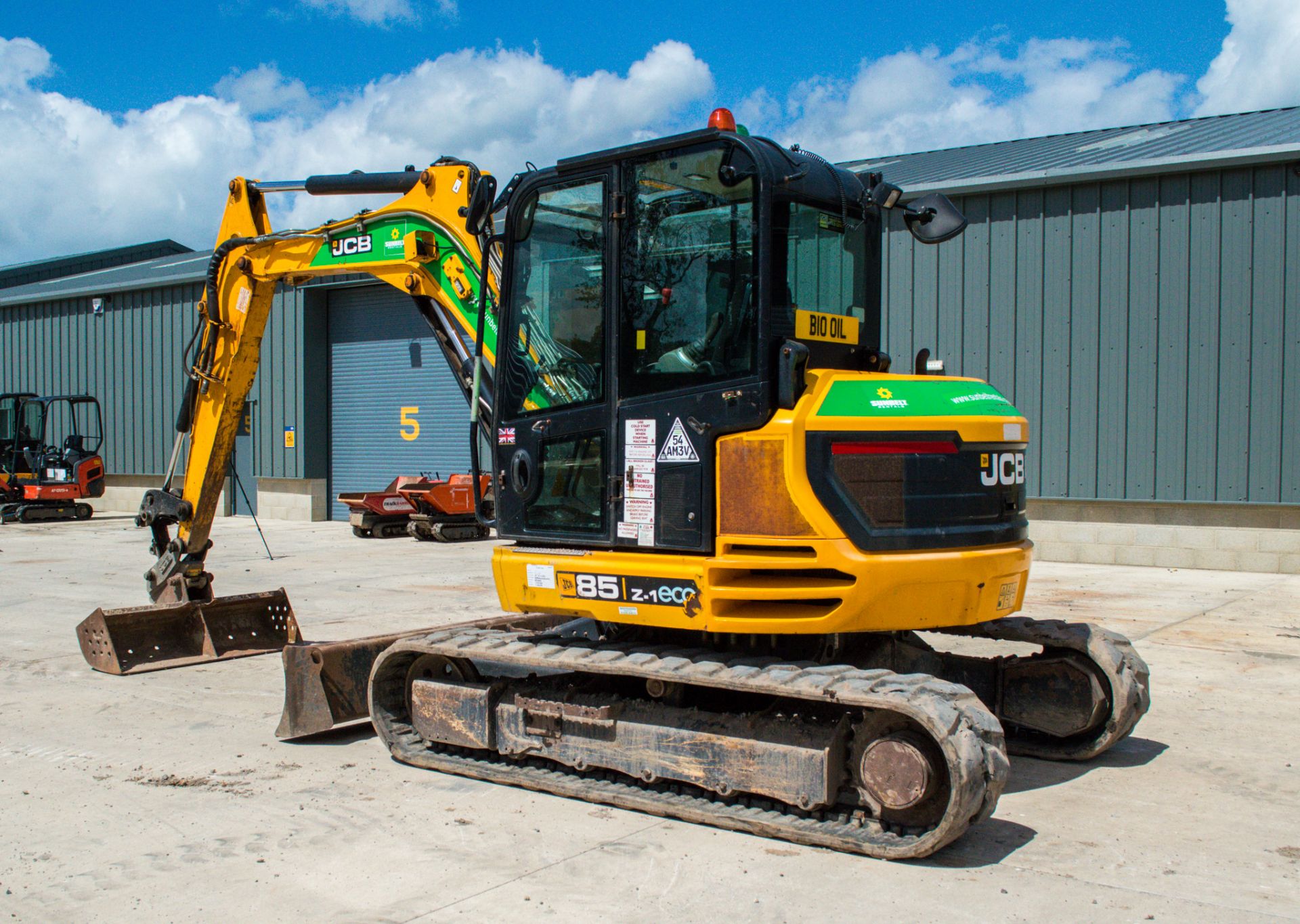JCB 85Z-1 eco 8.5 tonne rubber tracked midi excavator Year: 2015 S/N: 2249121 Recorded Hours: 3883 - Image 4 of 20