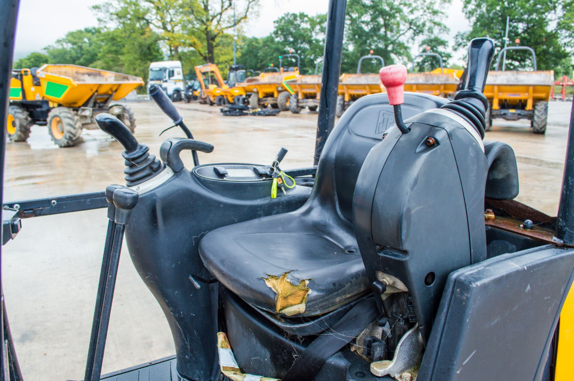 JCB 8018 CTS 1.8 tonne rubber tracked mini excavator Year: 2015  S/N: 34636 Recorded Hours: 1780 - Image 19 of 23