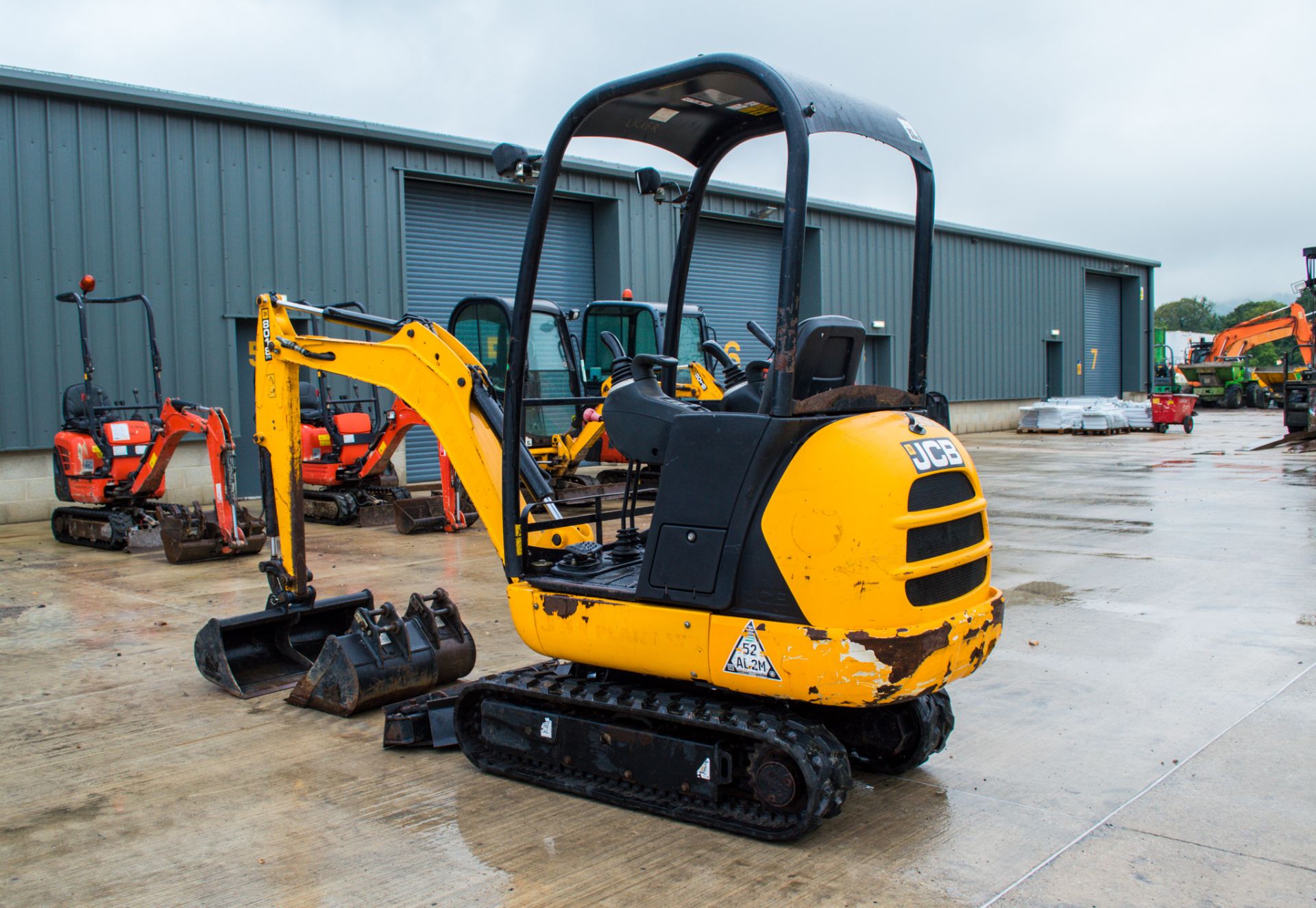 JCB 8018 CTS 1.8 tonne rubber tracked mini excavator Year: 2015  S/N: 34636 Recorded Hours: 1780 - Image 4 of 23