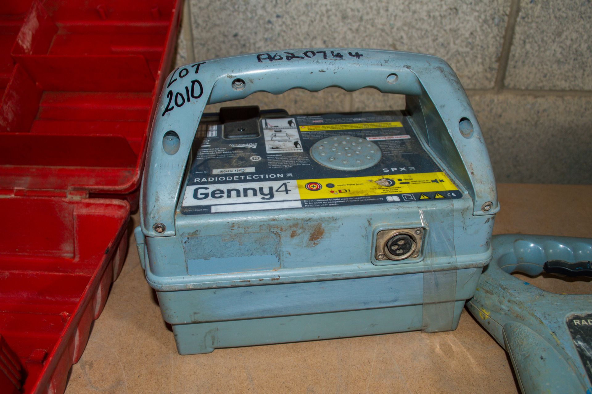 Radiodetection Genny 4 signal generator A620744