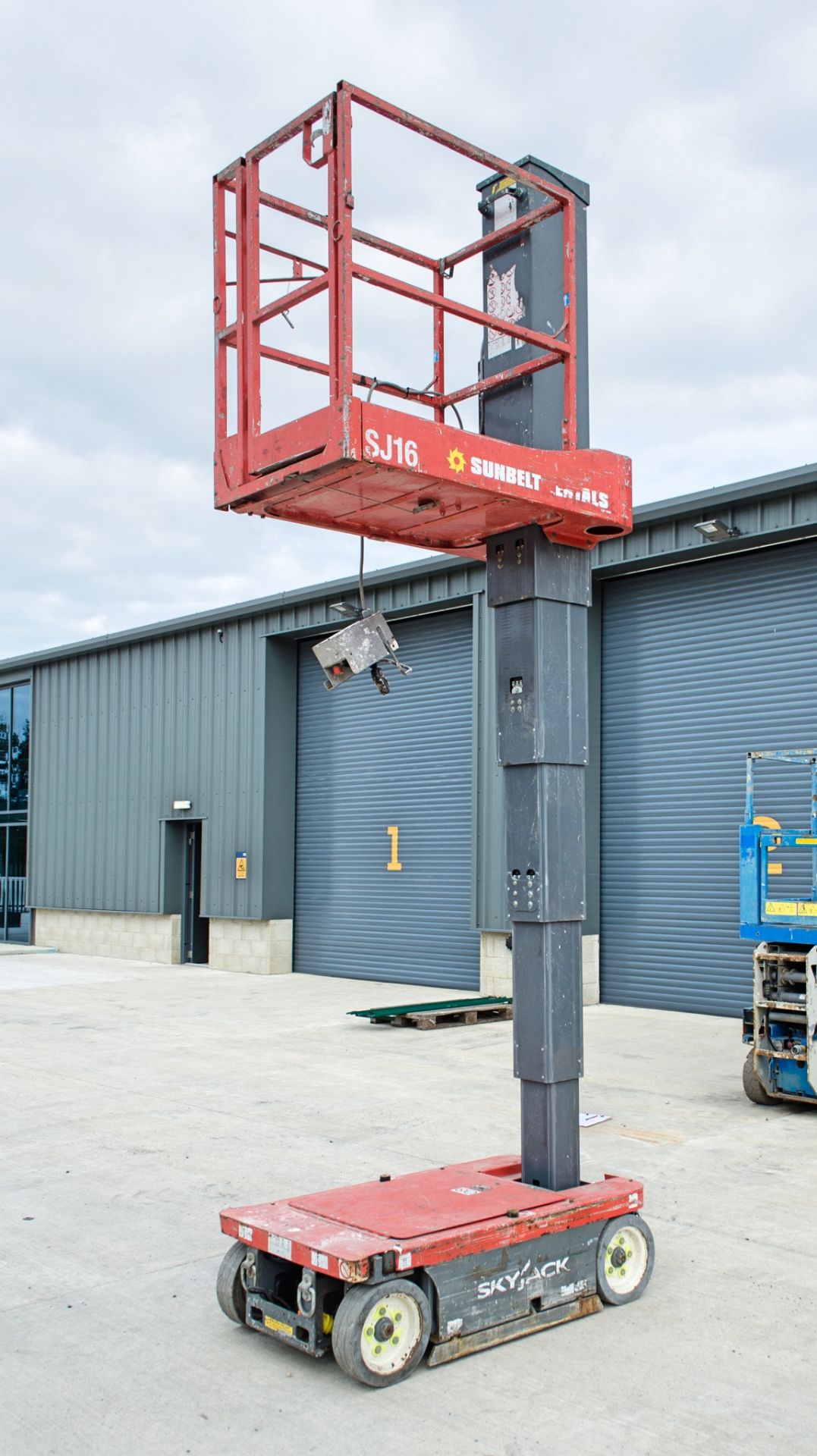 Skyjack SJ16 battery electric vertical mast access platform Year: 2014 S/N: 14005301 Recorded Hours: - Image 5 of 9