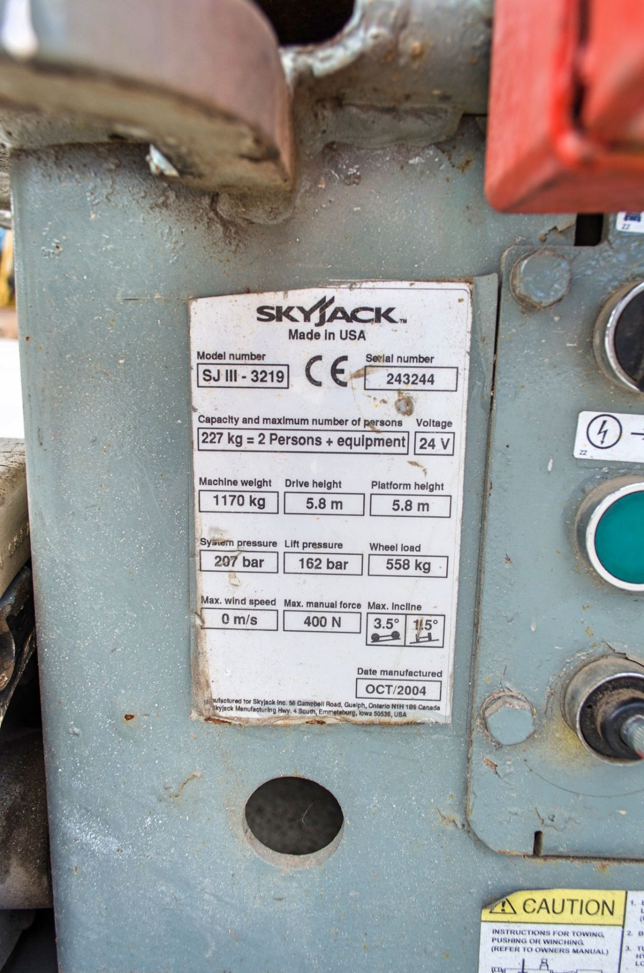 Skyjack SJIII 3219 battery electric scissor lift Year: 2004 S/N: 243244 R1115 - Image 10 of 10