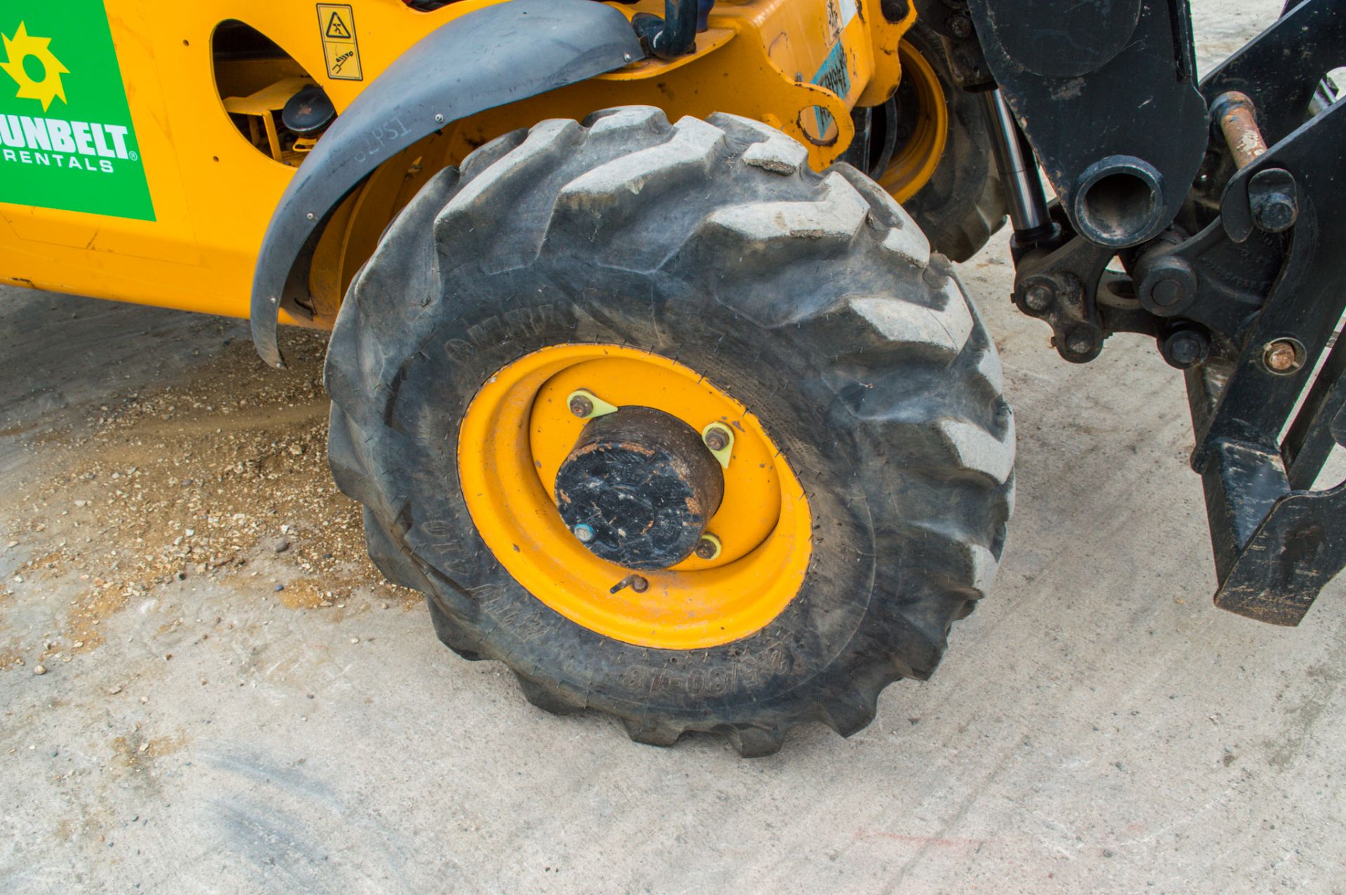 JCB 524-50 5 metre telescopic handler Year: 2012 S/N: 1419428 Recorded Hours: 3294 ** Reverse will - Image 11 of 19