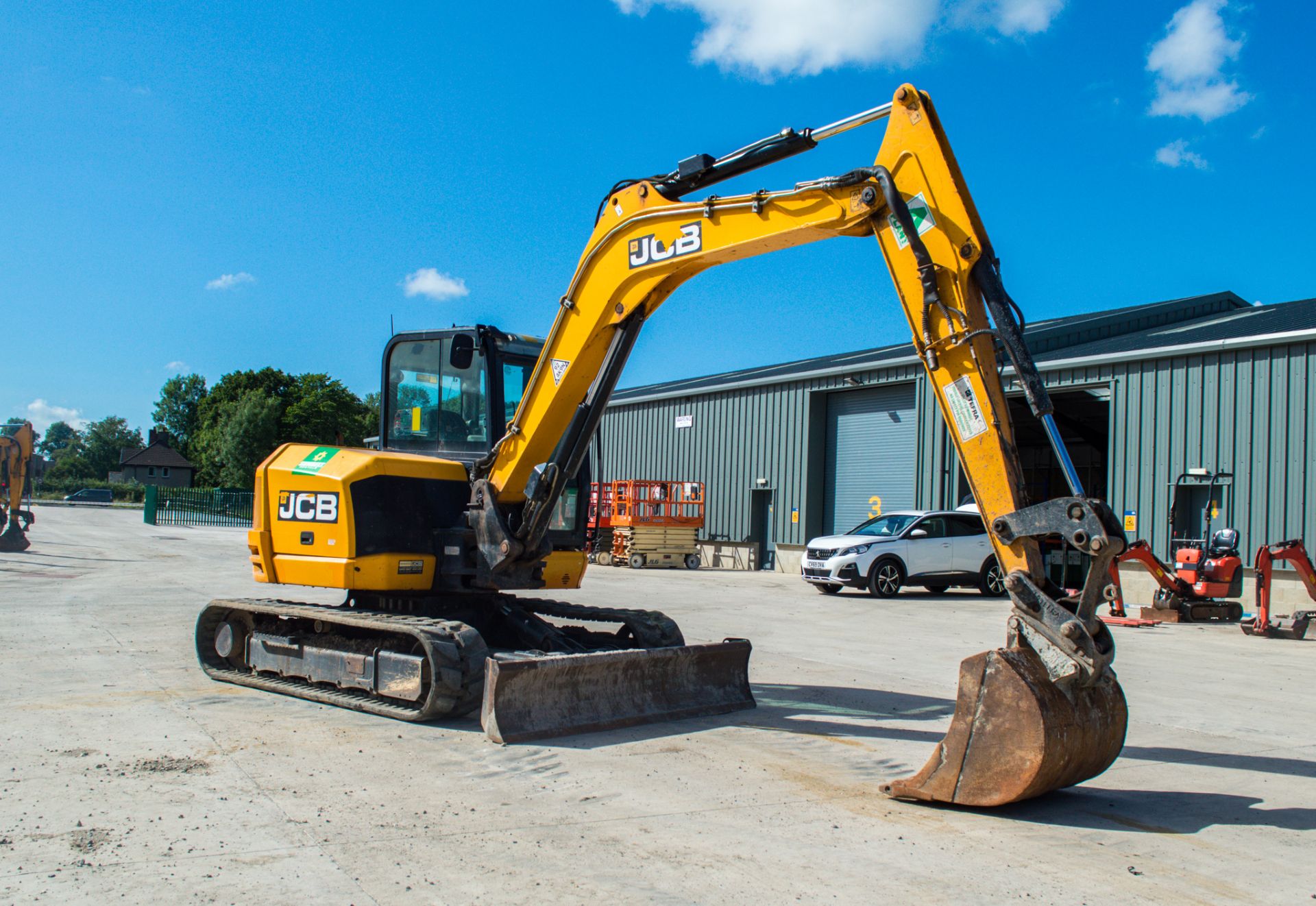 JCB 86c-1 8.6 tonne rubber tracked midi excavator Year: 2014 S/N: 249717 Recorded Hours: 3064 piped, - Image 2 of 21