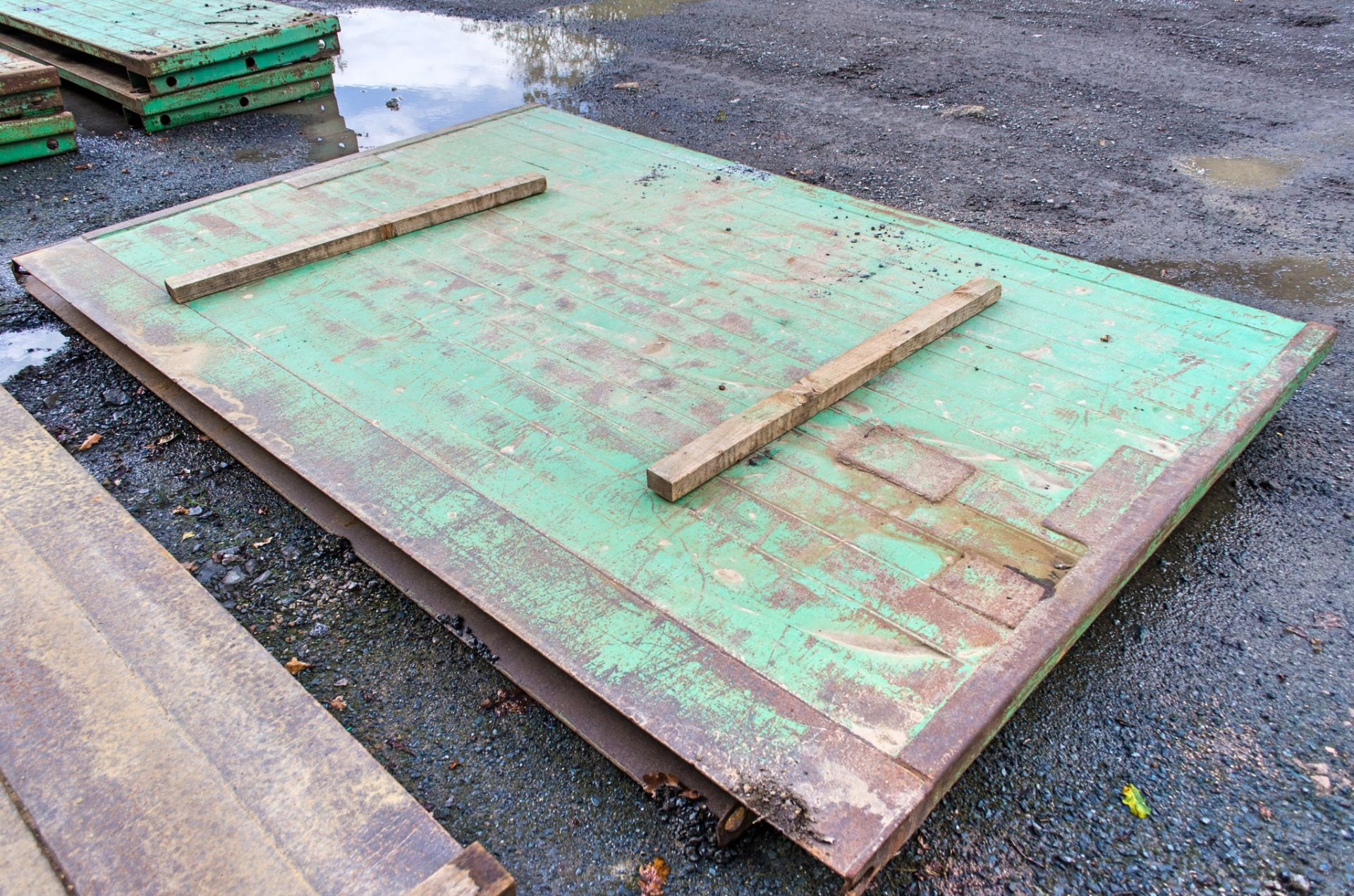 3 metre x 2 metre trench box - Image 2 of 2
