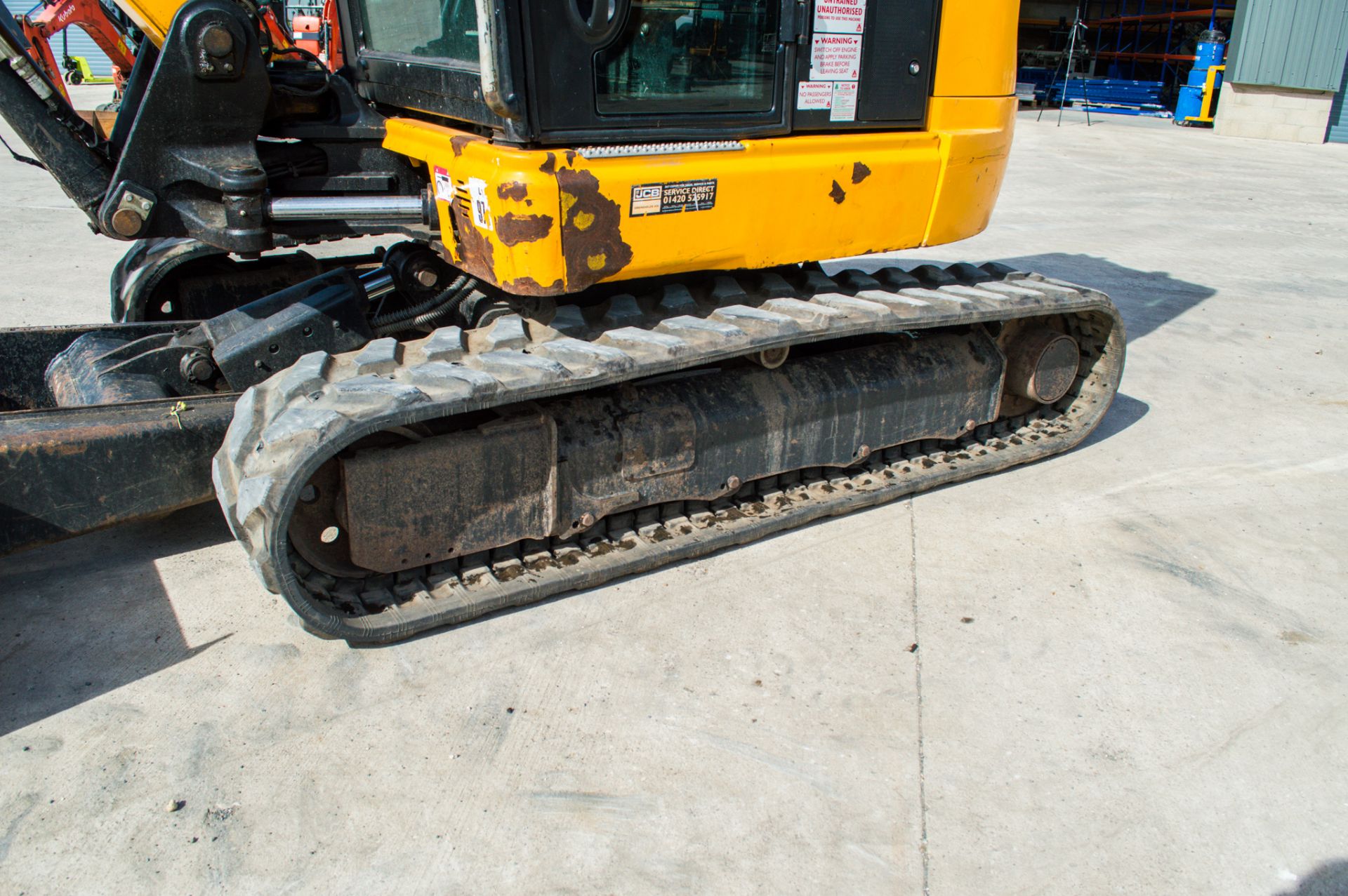 JCB 65R-1 6.5 tonne rubber tracked midi excavator  Year: 2015 S/N: 914068 Recorded Hours: 2673 - Image 9 of 22