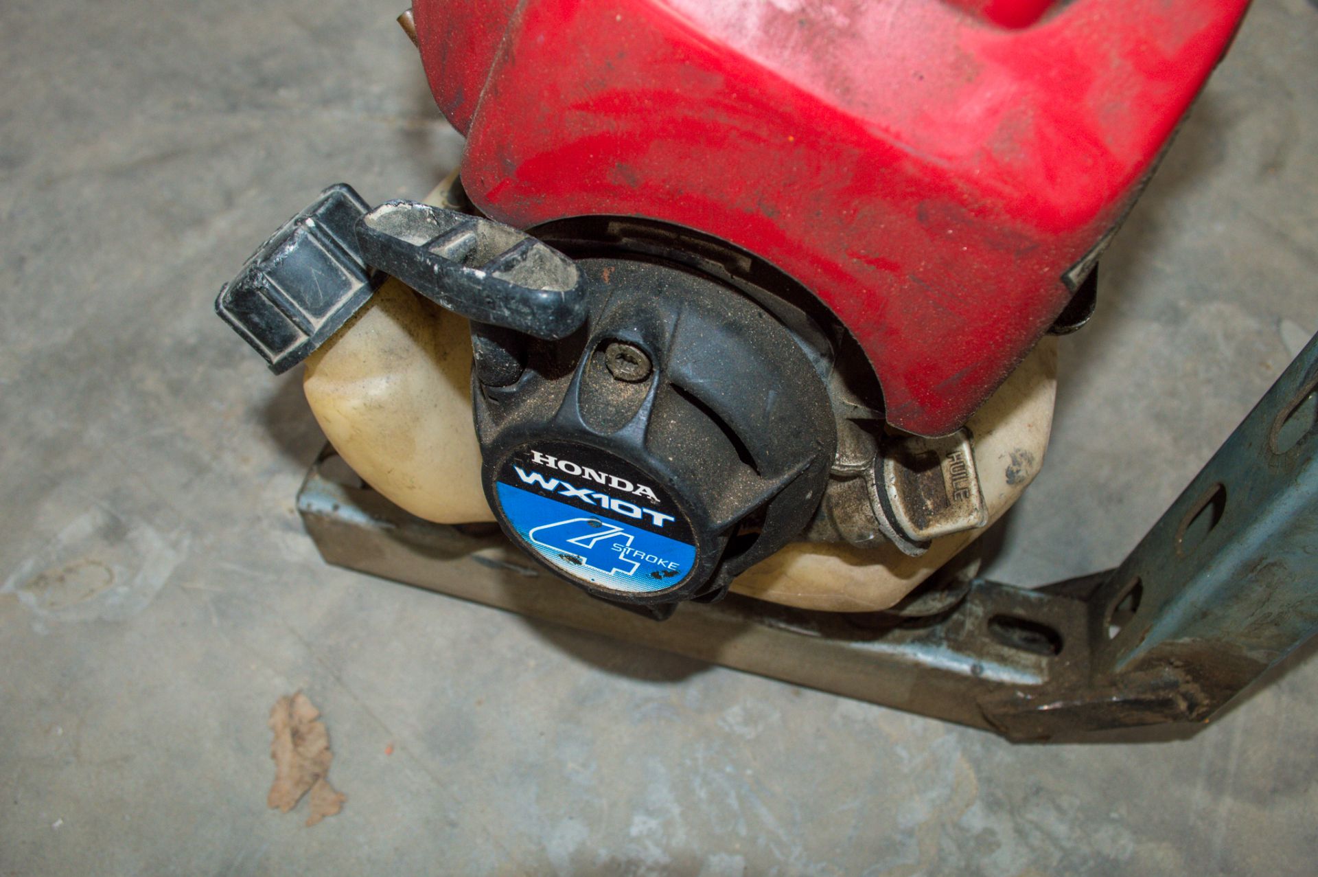 Honda petrol driven water pump A739622 - Image 2 of 2