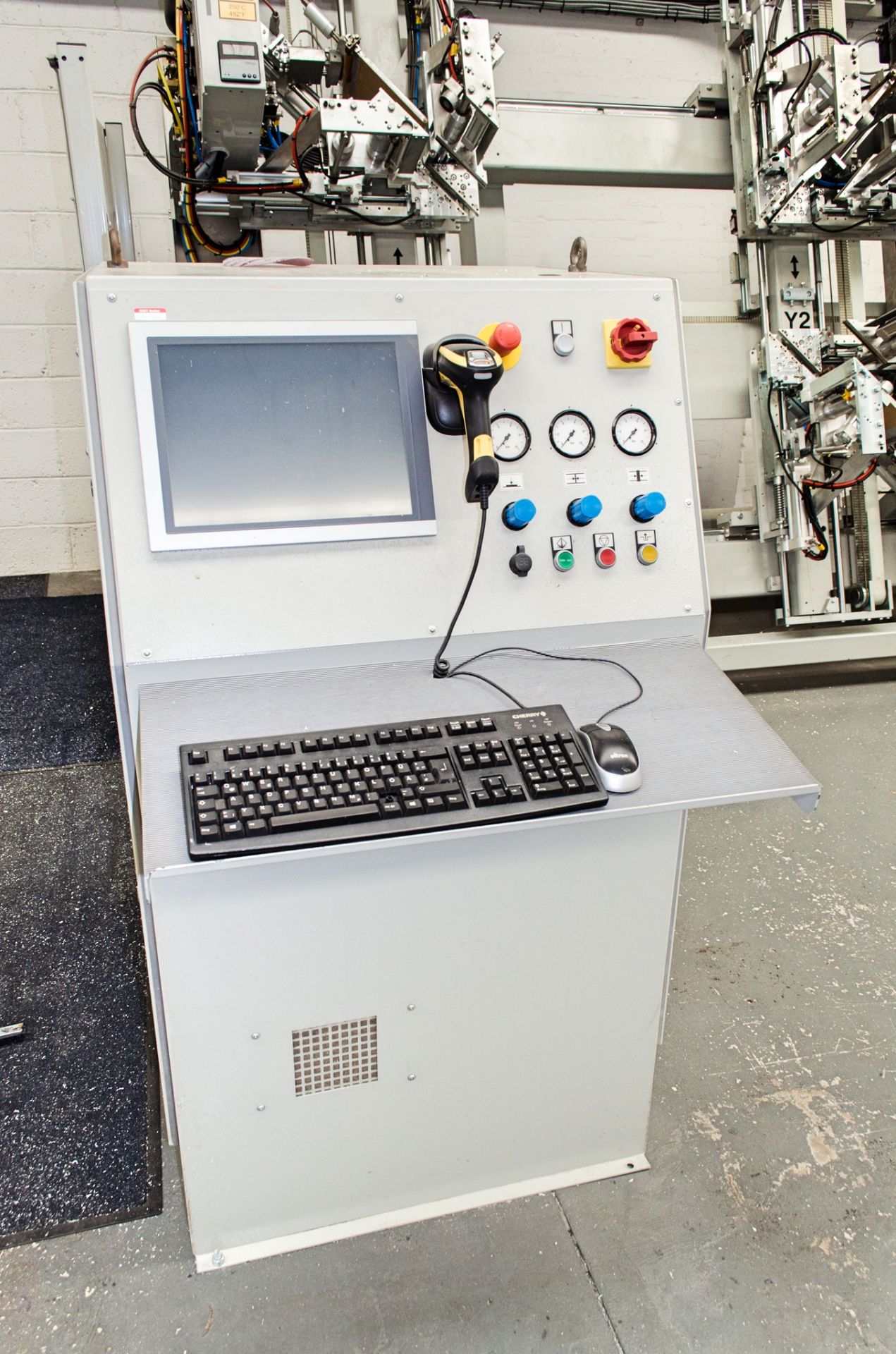 Urban AKS 1810-28/16 CNC 4 head welder Year: 2019 S/N: 180116 ** The machines have now been - Image 11 of 13