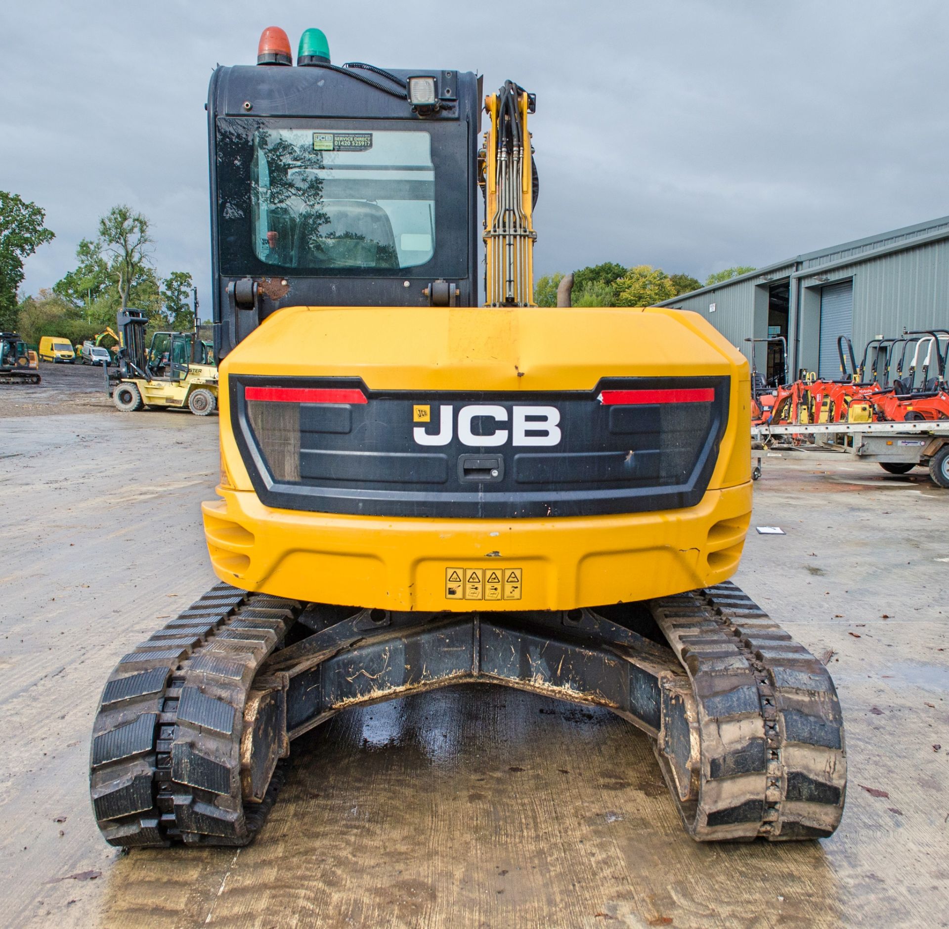 JCB 85Z-1 Eco 8.5 tonne rubber tracked excavator Year: 2016 S/N: 2249351 Recorded Hours: 3765 blade, - Image 6 of 22