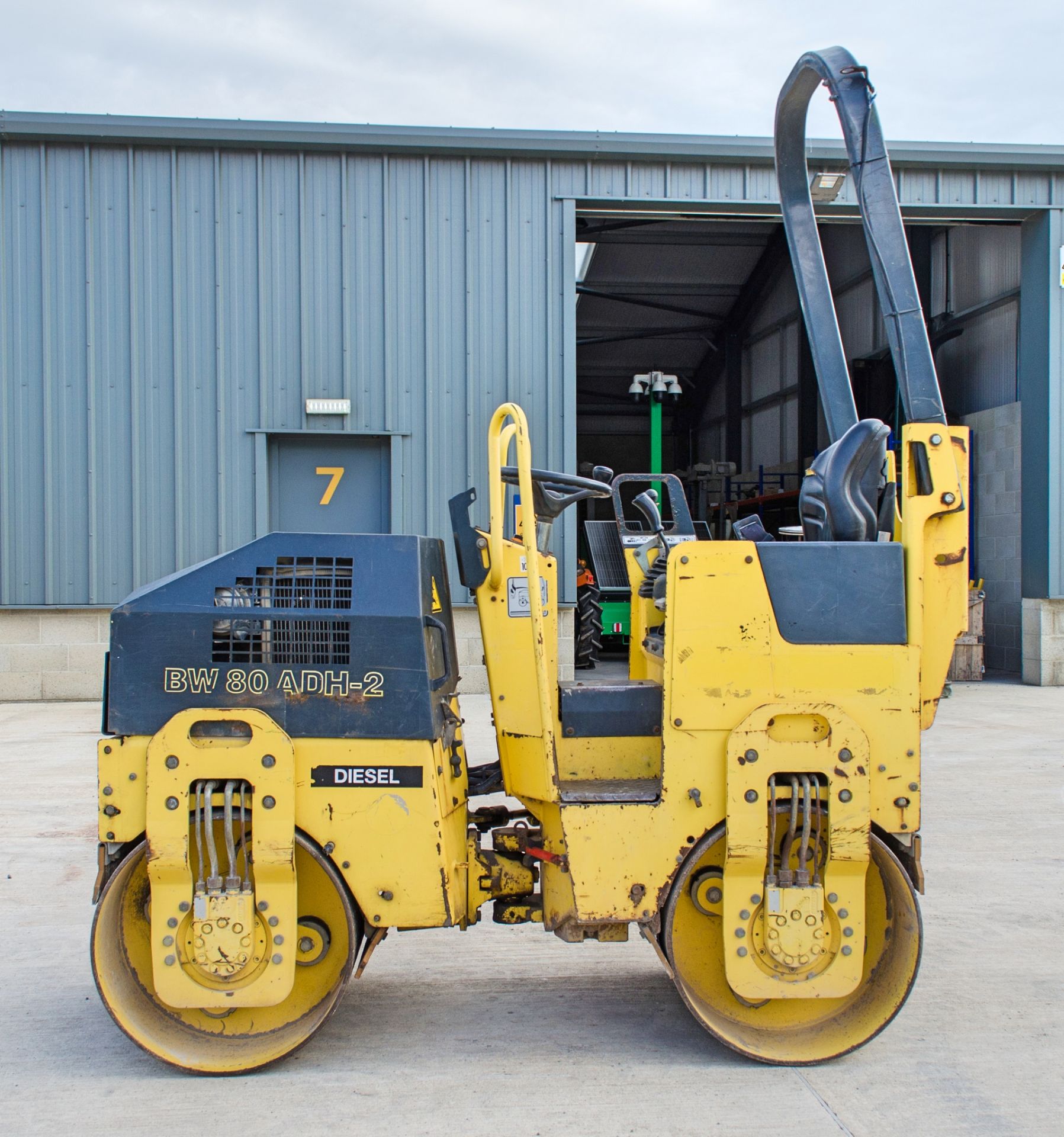 Bomag BW80 ADH-2 double drum ride on roller Year: 2006 S/N: 426292 Recorded Hours: 00084 RTD038 - Image 7 of 17