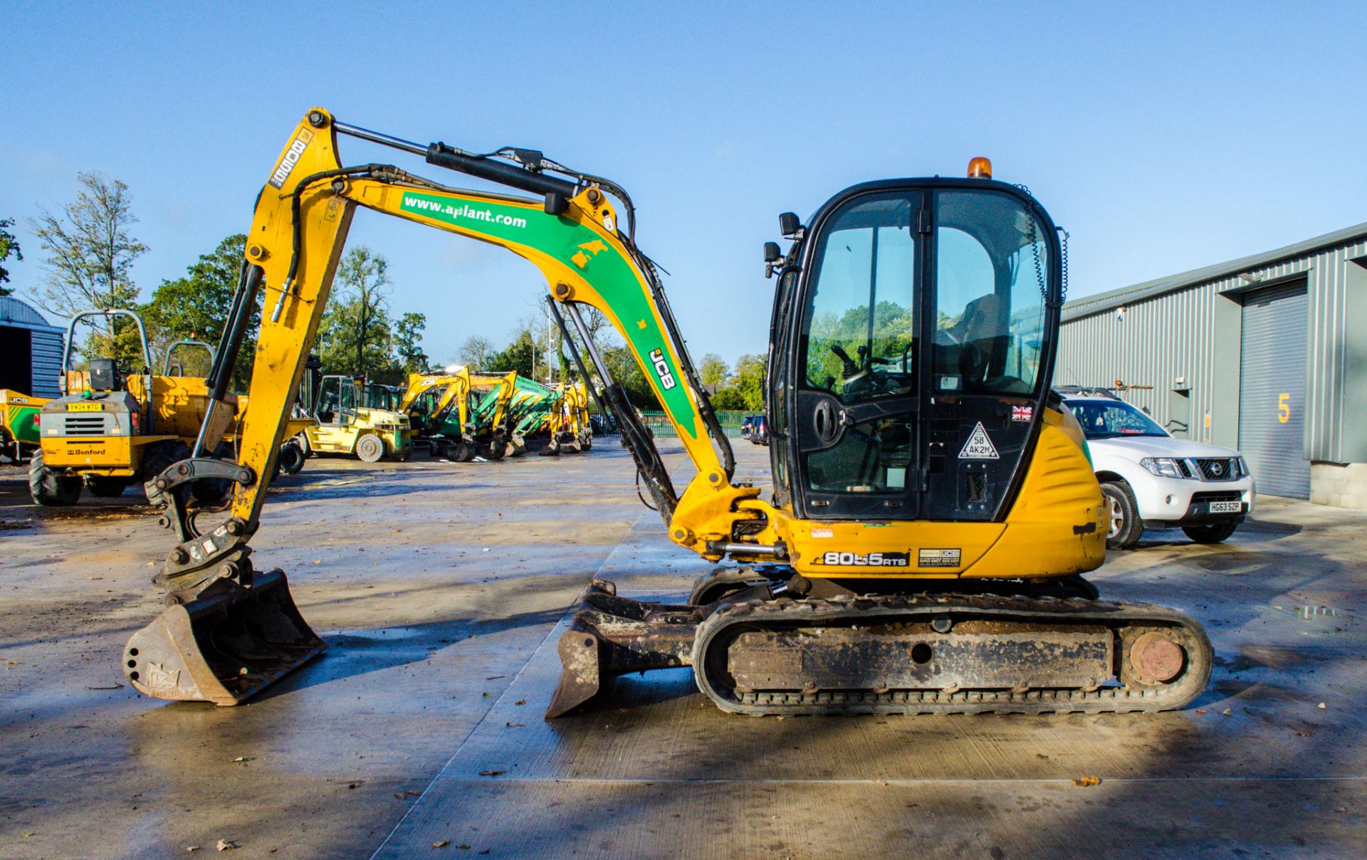 JCB 8055 RTS 5.5 tonne rubber tracked midi excavator Year: 2014 S/N: 20060711 Recorded Hours: 3164 - Image 7 of 20