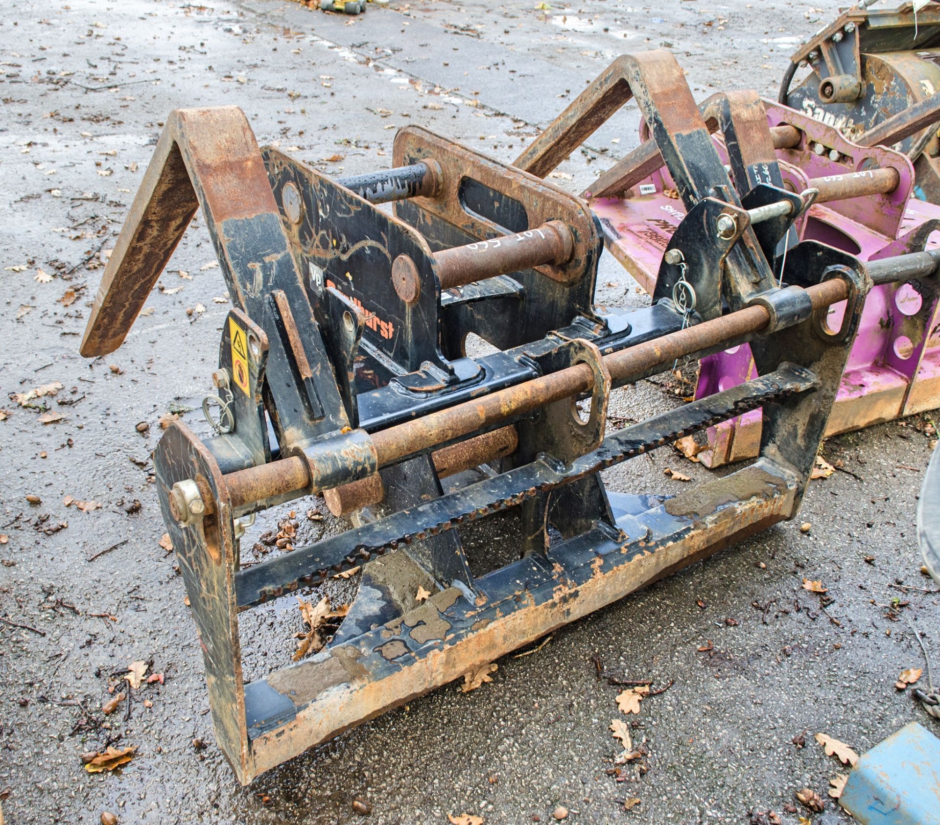 JCB fork carriage attachment to suit 10 to 24 tonne excavator SH1575 - Image 2 of 2