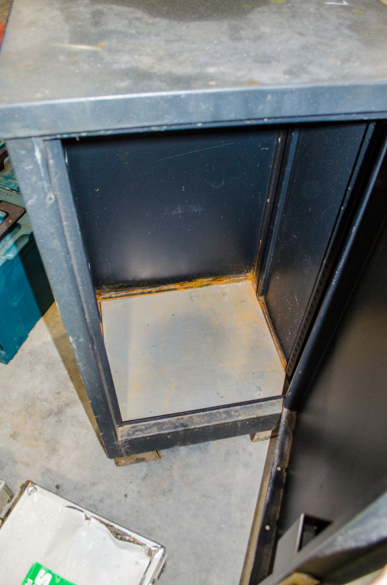 Armorgard Tuffstore steel cabinet ** No key but unlocked ** A940938 - Image 2 of 2