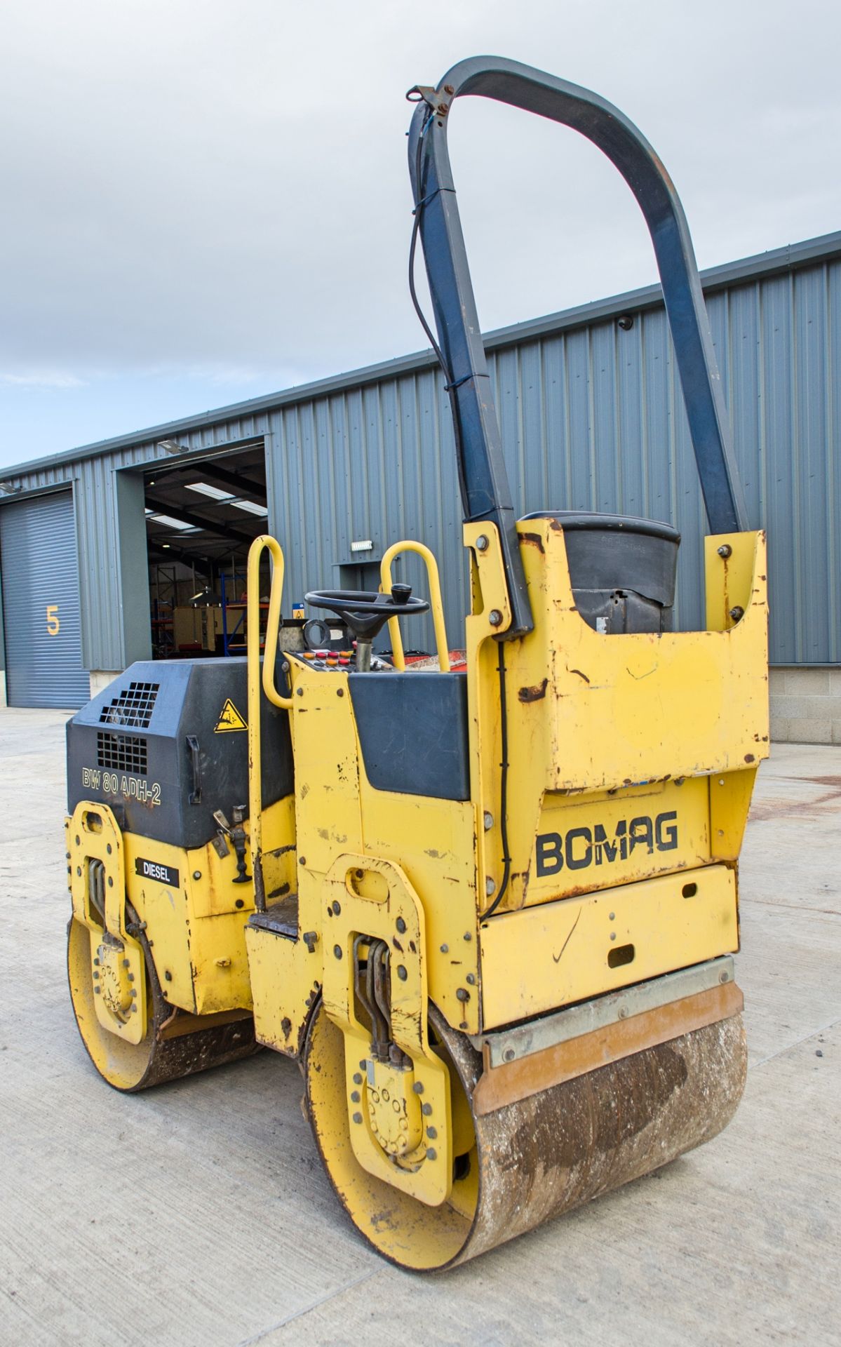 Bomag BW80 ADH-2 double drum ride on roller Year: 2006 S/N: 426292 Recorded Hours: 00084 RTD038 - Image 4 of 17