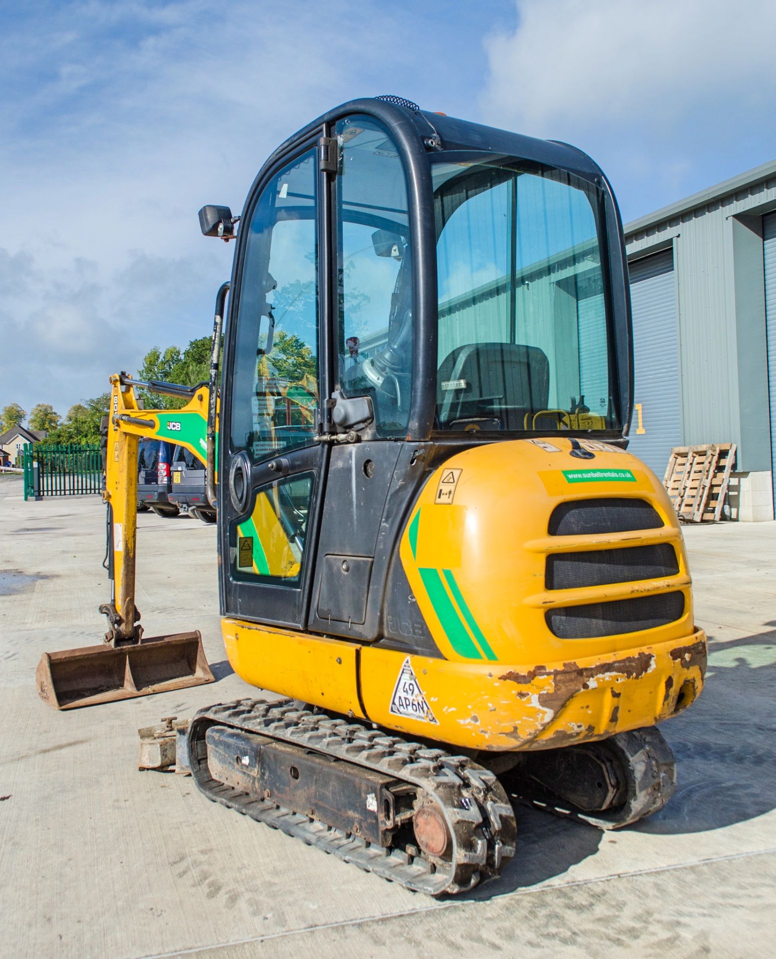 JCB 8018 1,5 tonne rubber tracked mini excavator Year: 2016 S/N: 2497642 Recorded Hours: 1718 blade, - Image 3 of 24