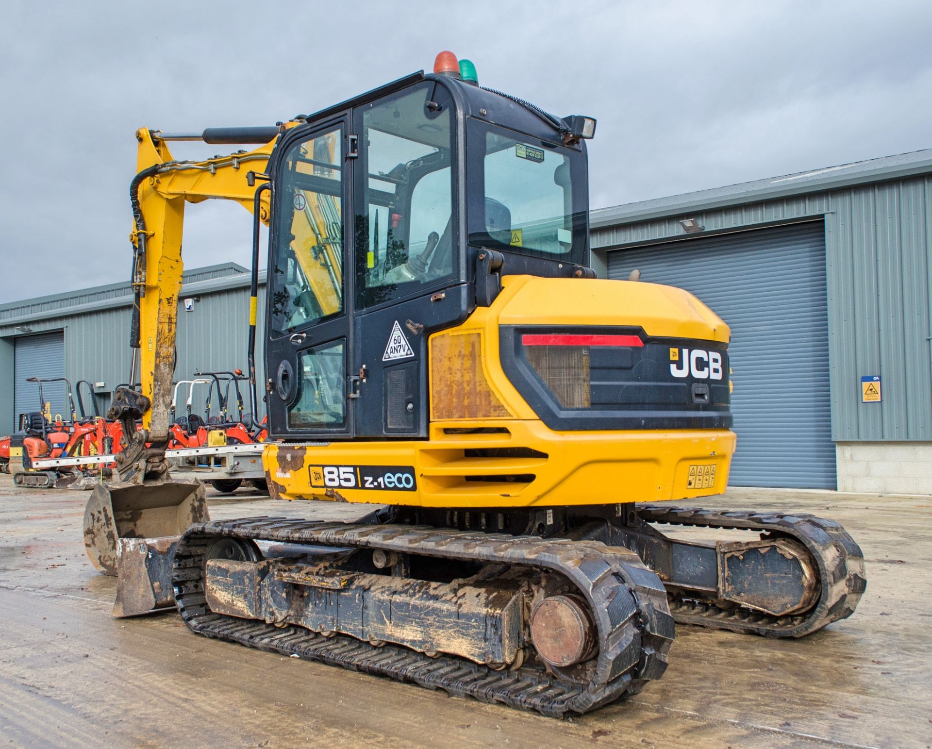 JCB 85Z-1 Eco 8.5 tonne rubber tracked excavator Year: 2016 S/N: 2249351 Recorded Hours: 3765 blade, - Image 4 of 22