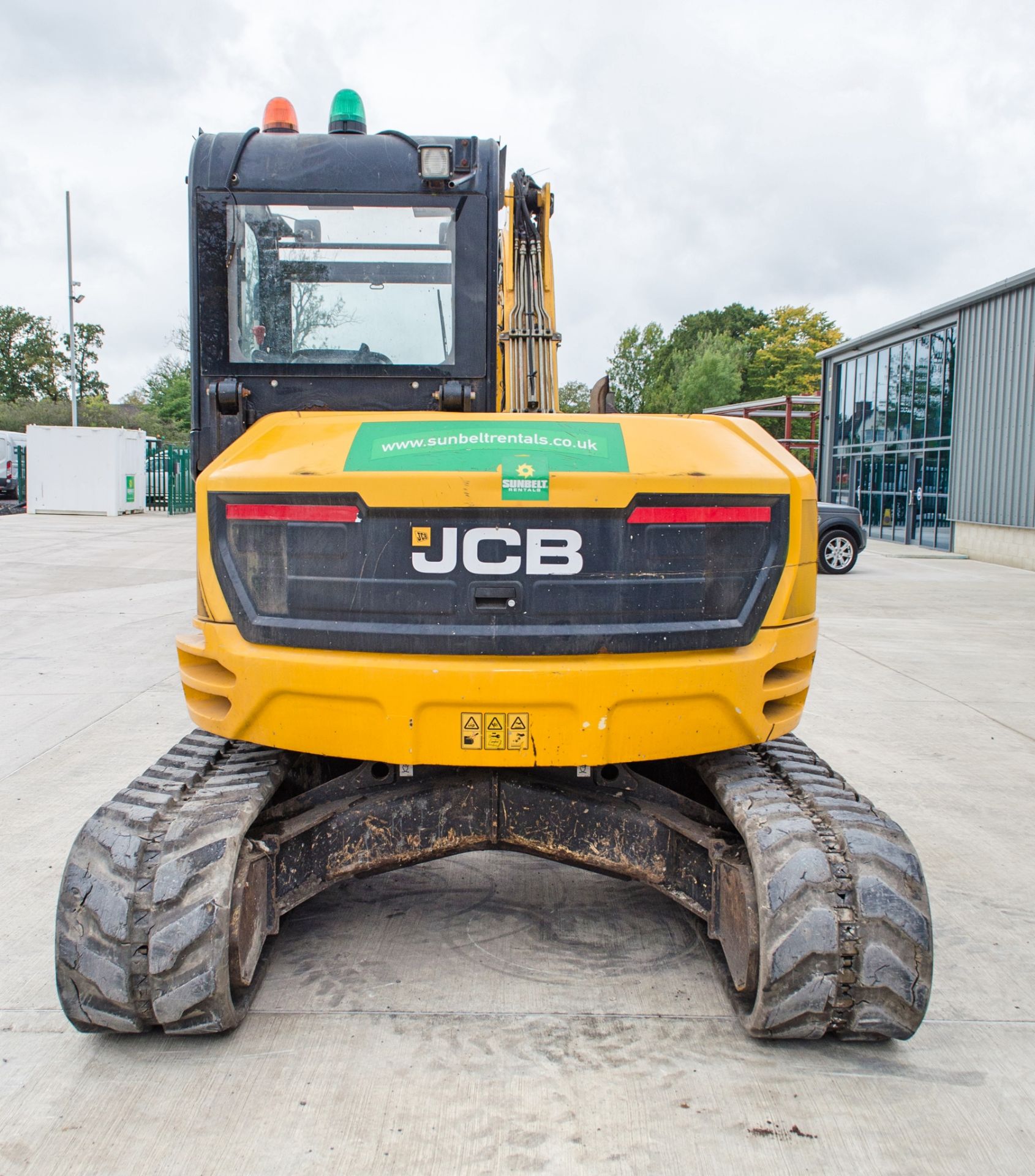 JCB 8085 8 tonne rubber tracked excavator Year: 2014 S/N: 2248847 Recorded Hours: 4478 blade, piped, - Image 6 of 22