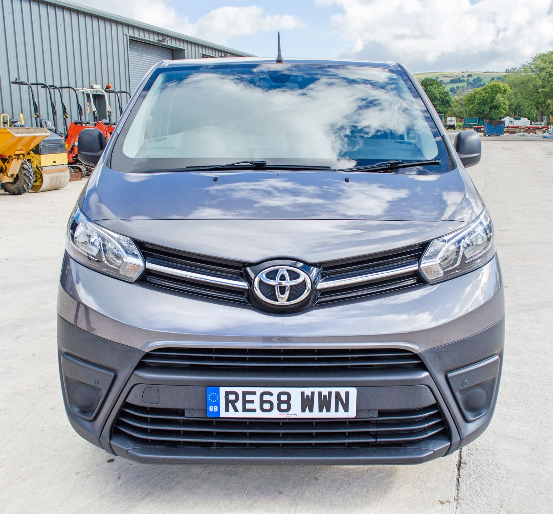 Toyota Proace Icon 1560cc diesel panel van Registration Number:RE68 WWN Date of Registration: 04/ - Image 5 of 26