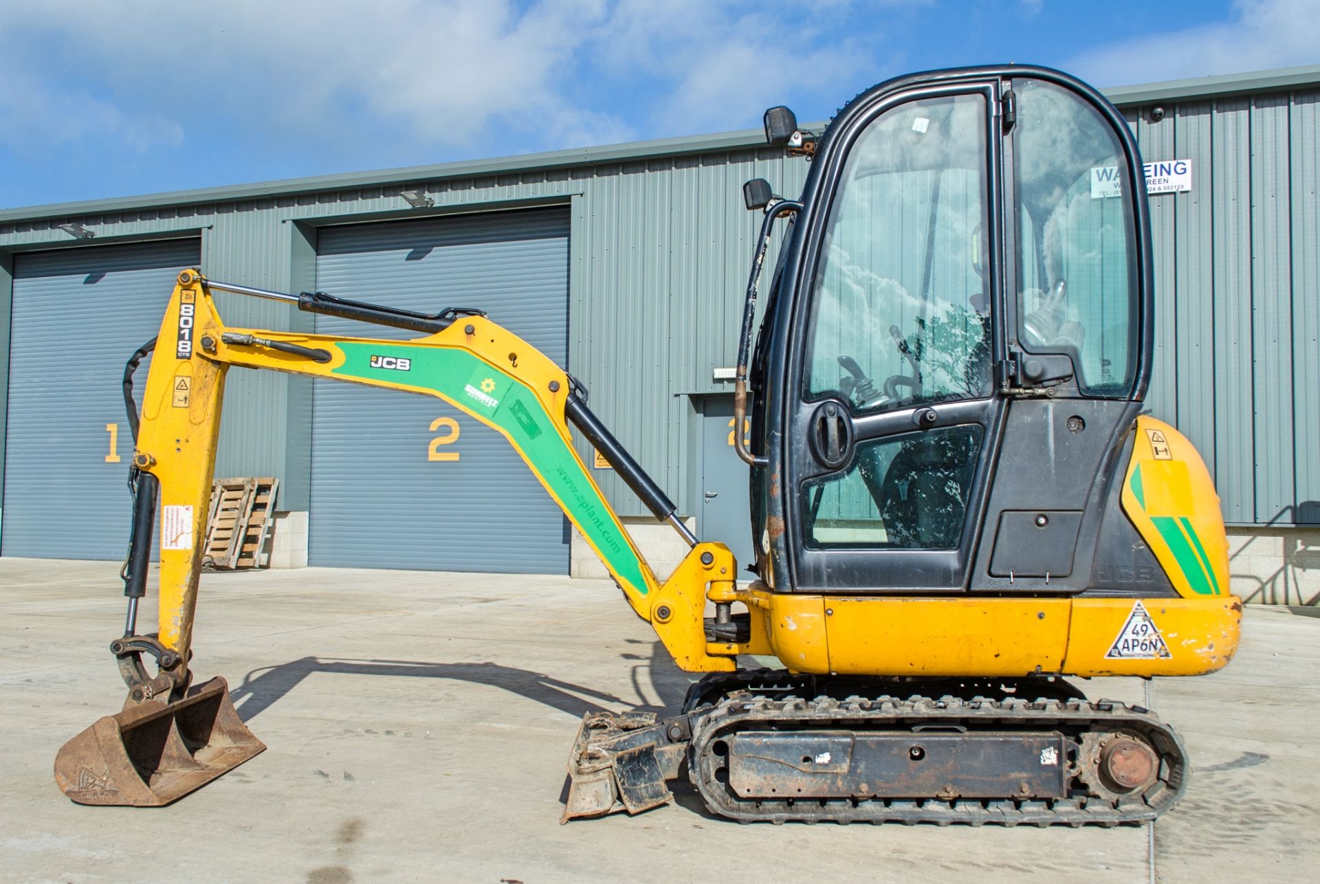 JCB 8018 1,5 tonne rubber tracked mini excavator Year: 2016 S/N: 2497642 Recorded Hours: 1718 blade, - Image 8 of 24