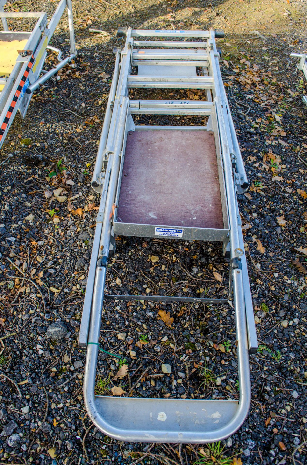 Zarges aluminium podium ladder 33830197