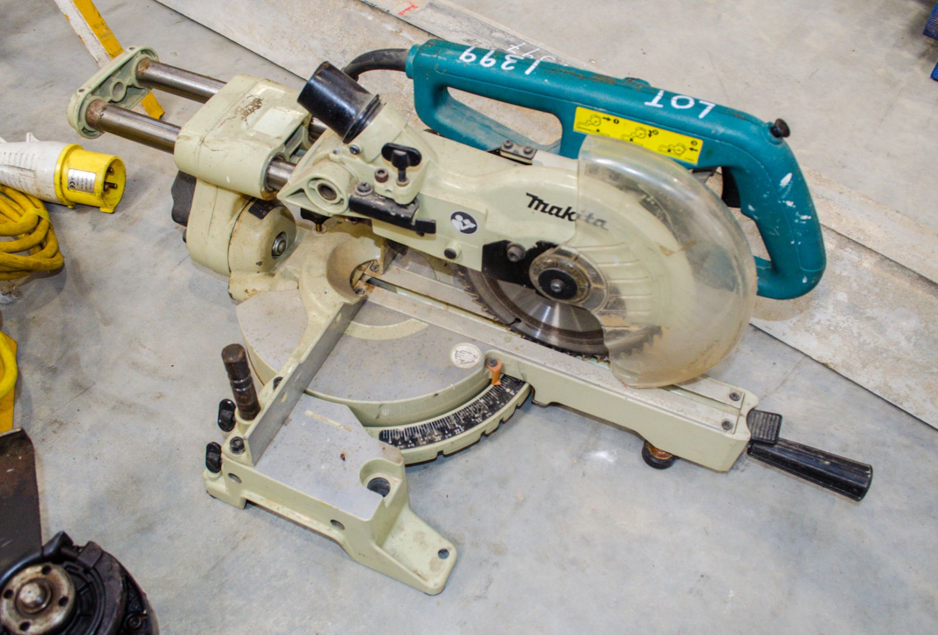 Makita LS0714 110v mitre saw A700299