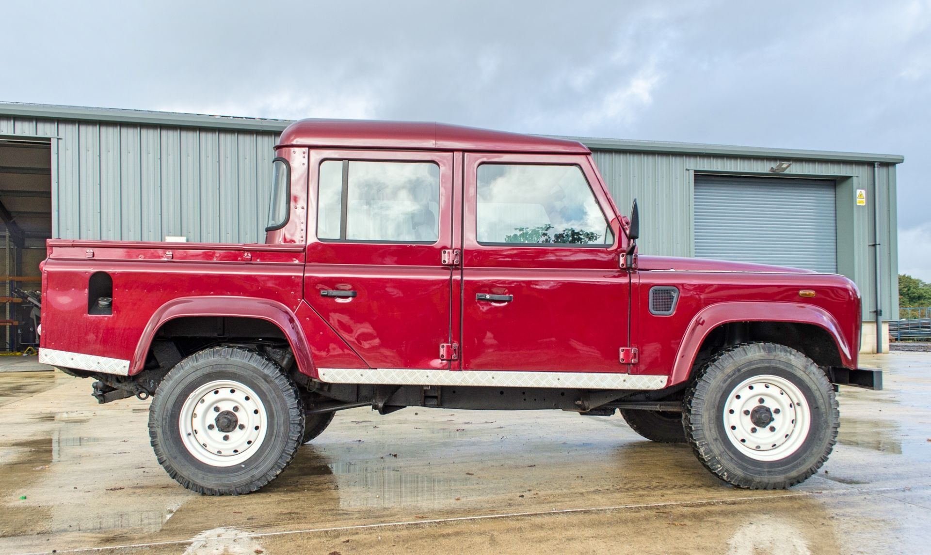 Land Rover Defender 110 County TD5 4x4 double cab pick up Registration Number: YK51 VKR Date of - Image 8 of 29