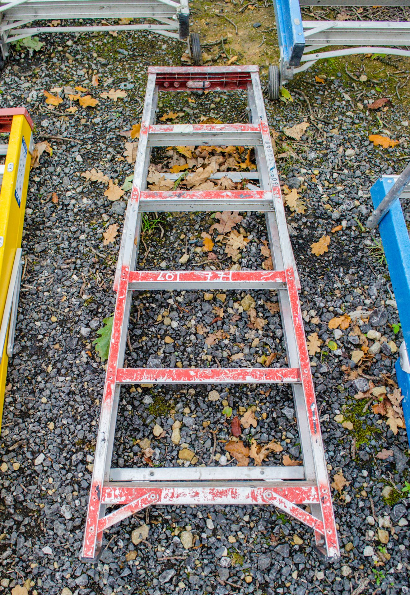 6 tread glass fibre framed step ladder 1609-1004